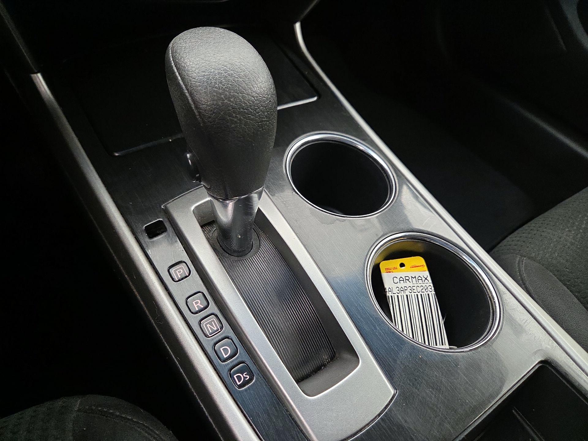 Thumbnail: 2014 Nissan Altima - 16
