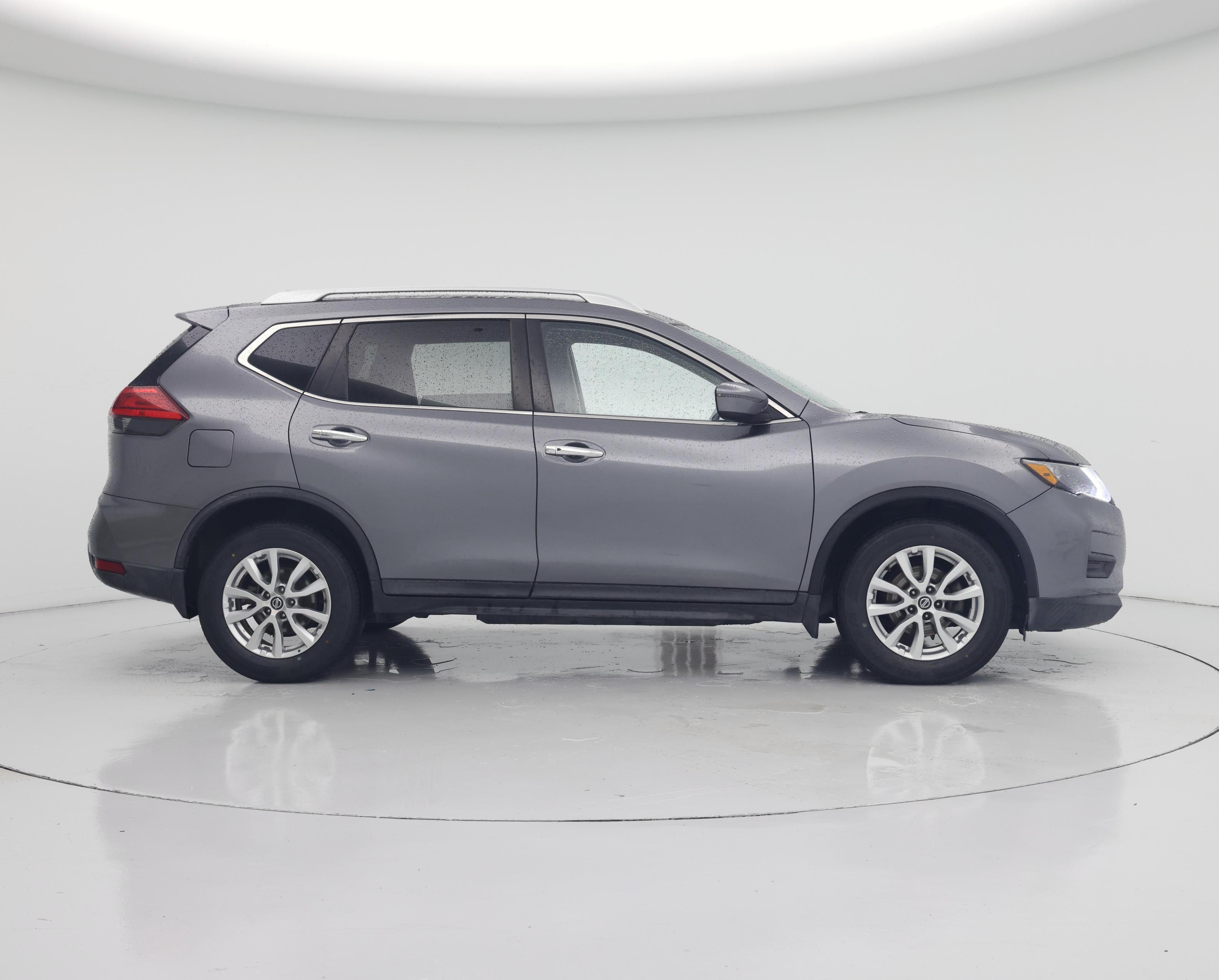 Thumbnail: 2017 Nissan Rogue - 7