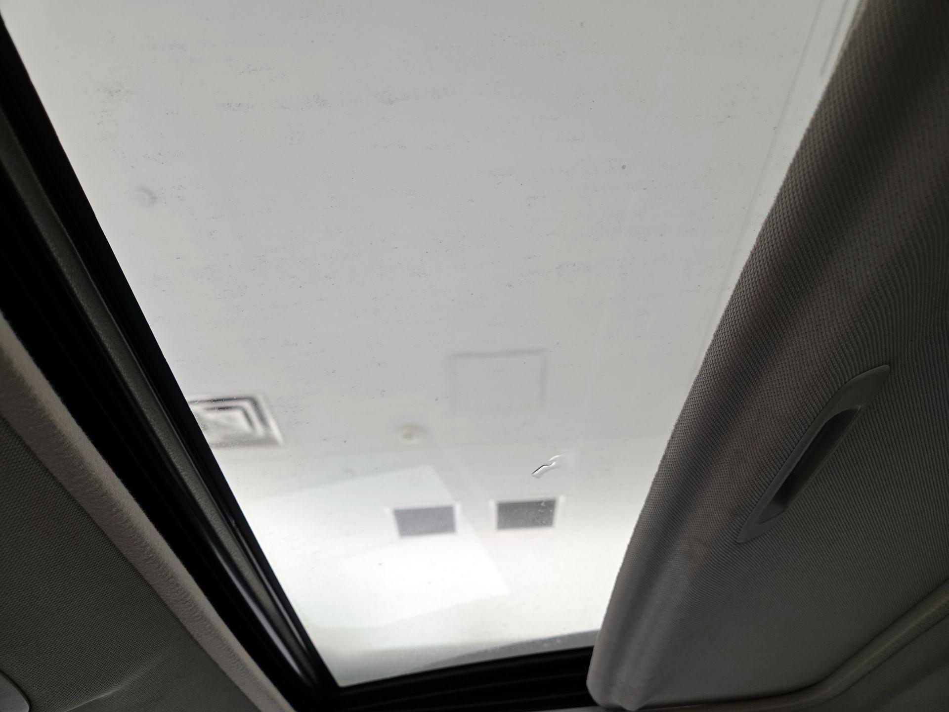 Thumbnail: 2018 Toyota RAV4 - 19