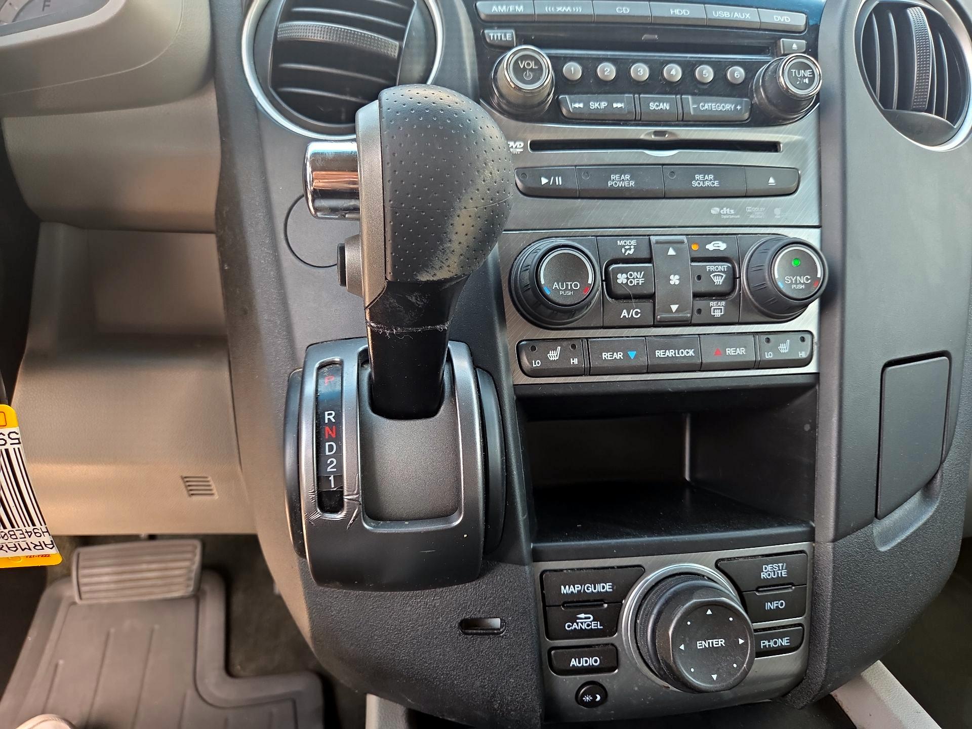 Thumbnail: 2014 Honda Pilot - 17