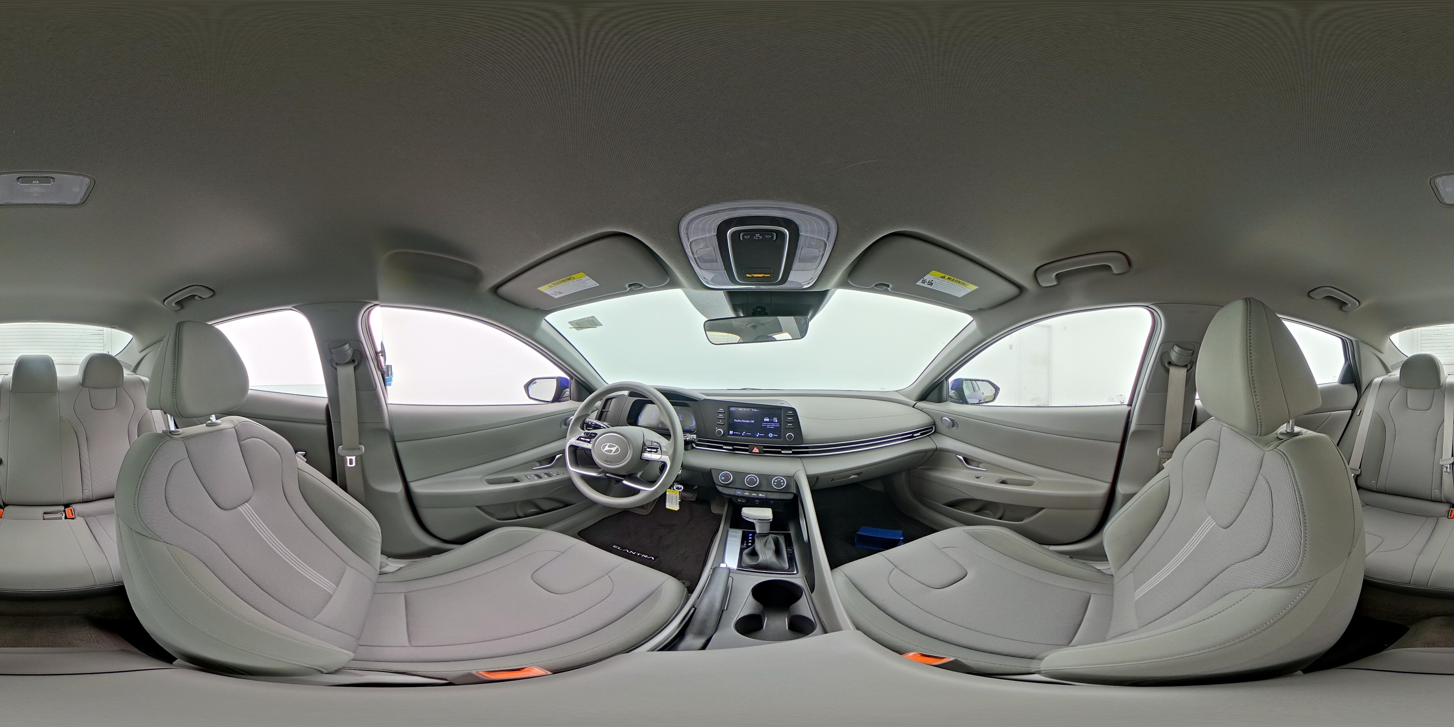 2024 Hyundai Elantra SE - Photo 24