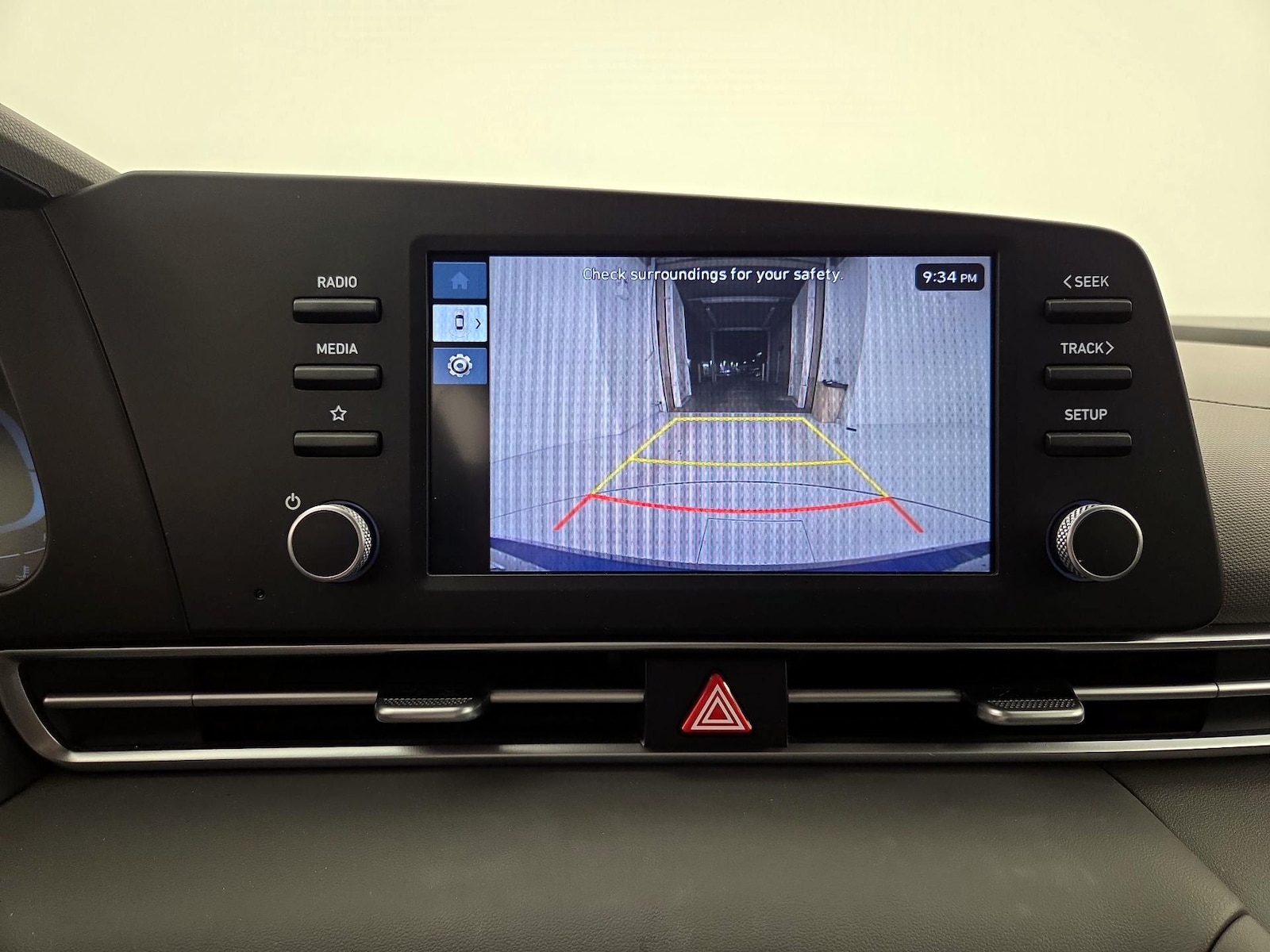 2024 Hyundai Elantra SE - Photo 15