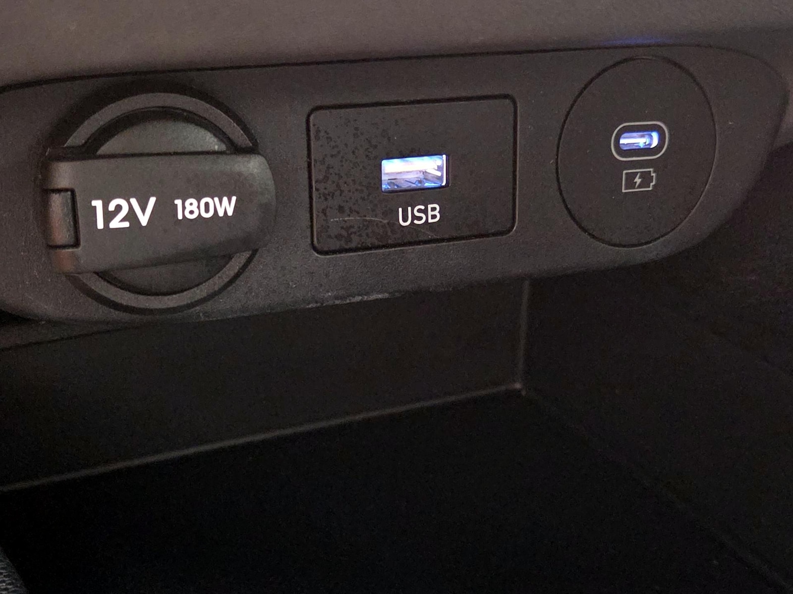 2024 Hyundai Elantra SE - Photo 19