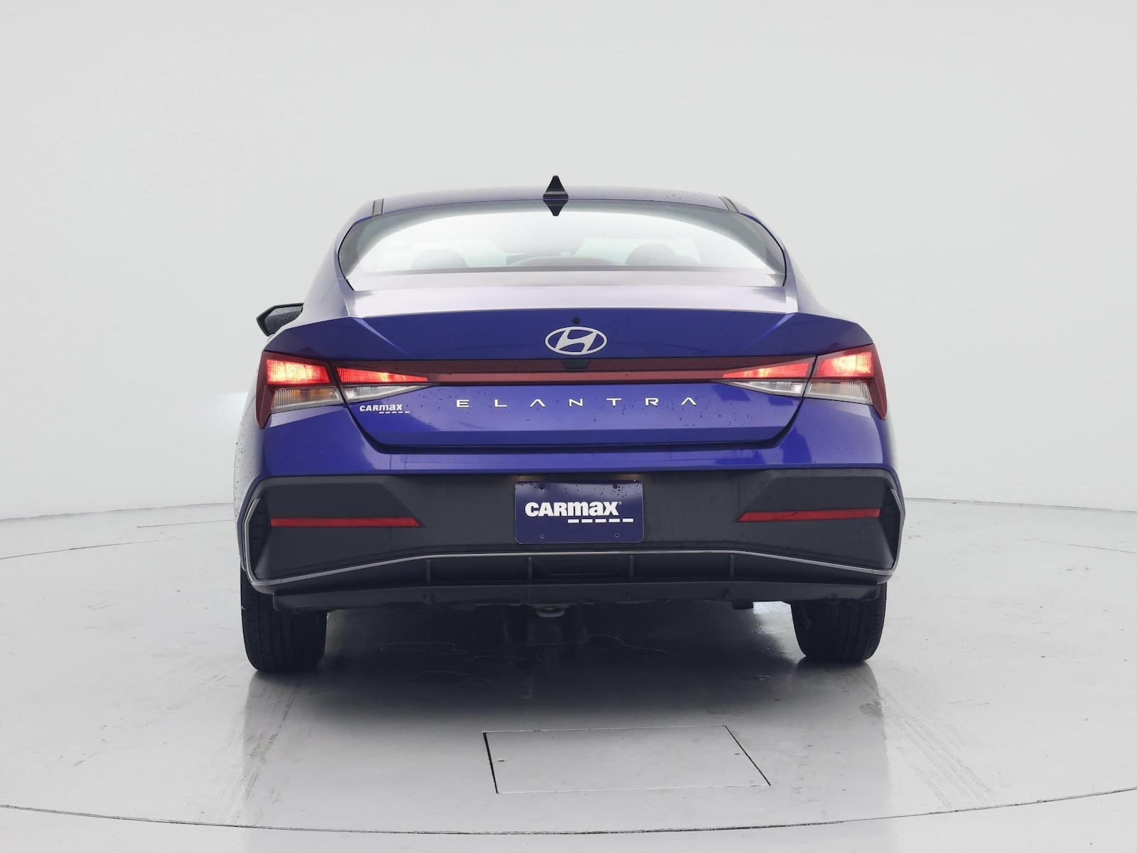 2024 Hyundai Elantra SE - Photo 7