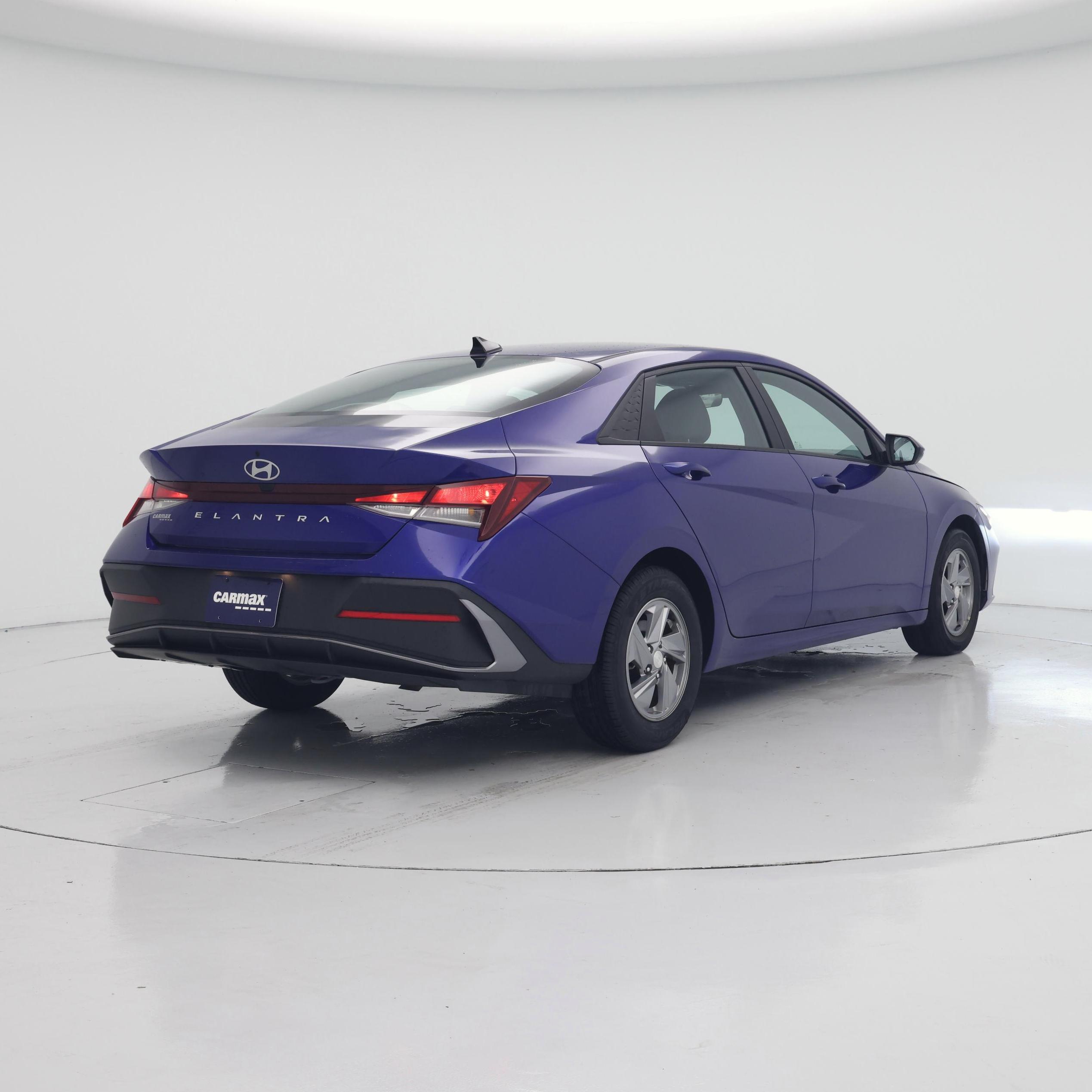 Thumbnail: 2024 Hyundai Elantra - 8