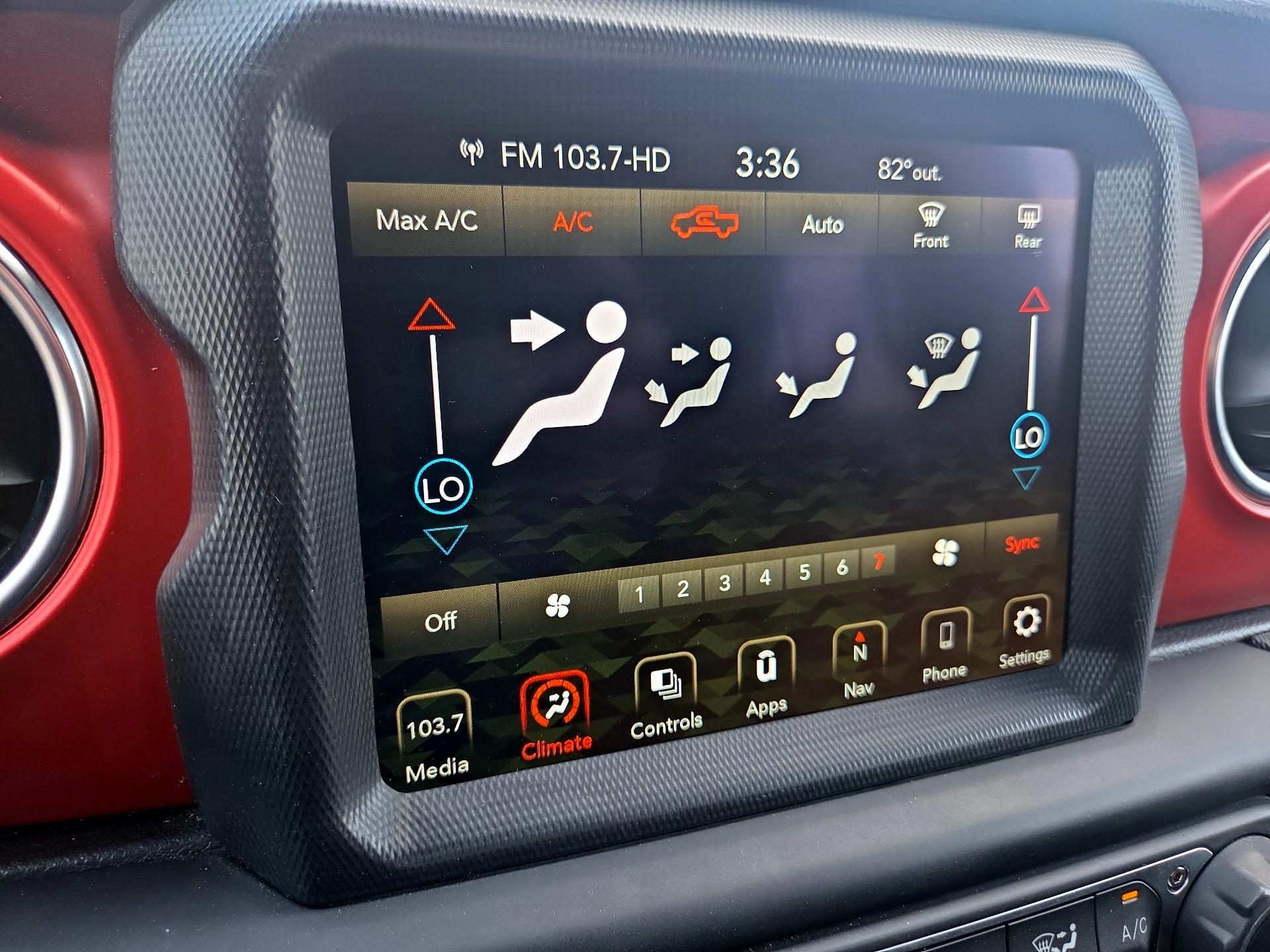 Thumbnail: 2023 Jeep Gladiator - 16