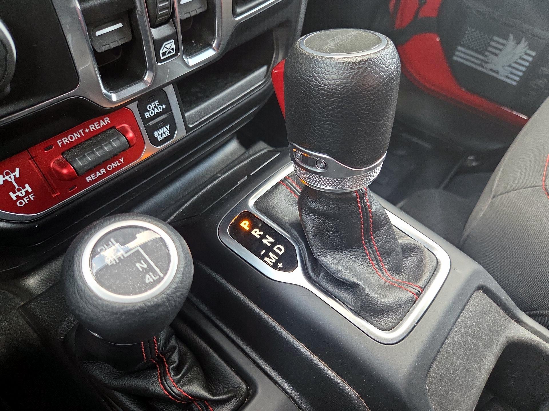 Thumbnail: 2023 Jeep Gladiator - 18