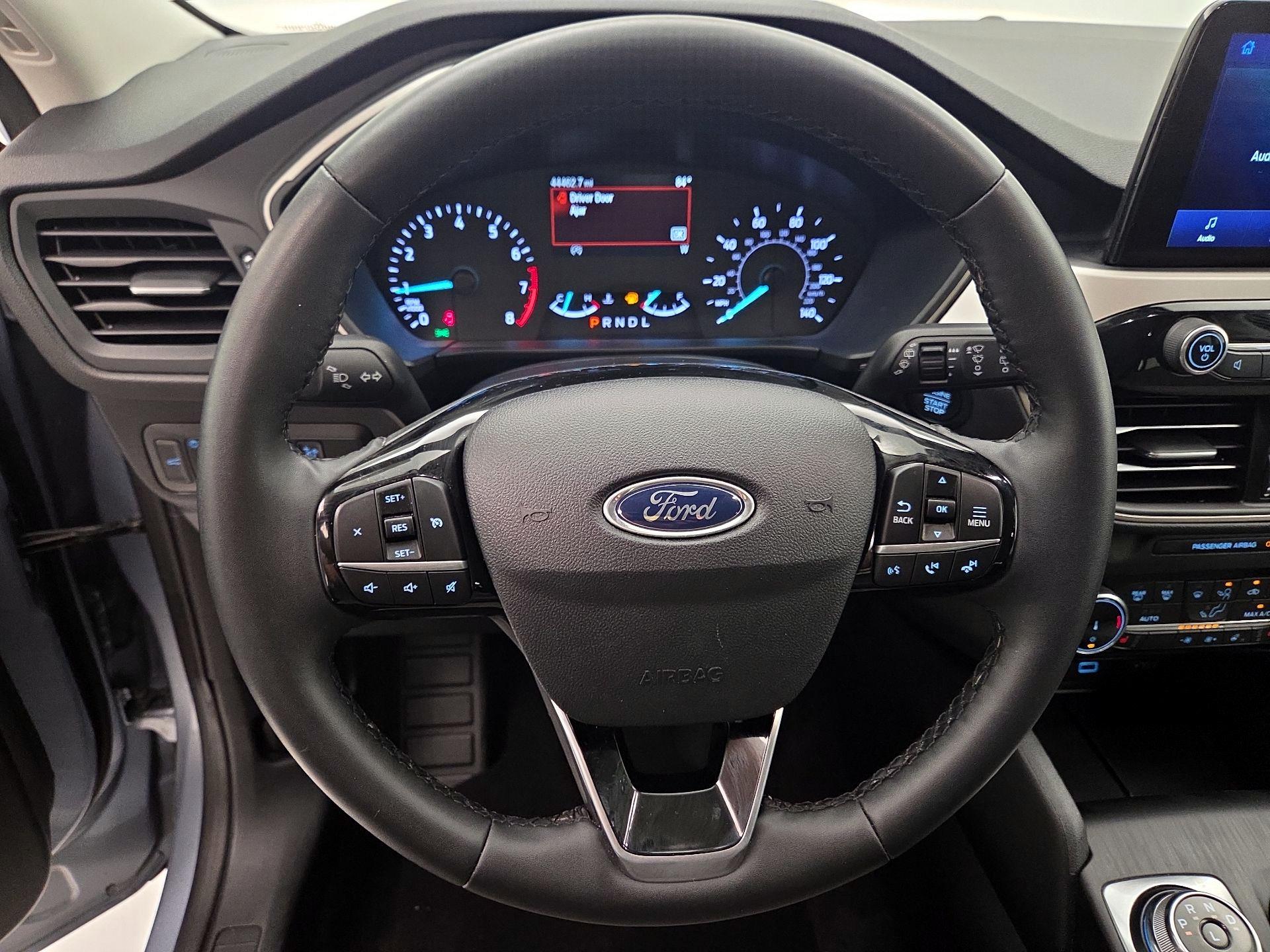 Thumbnail: 2022 Ford Escape - 10