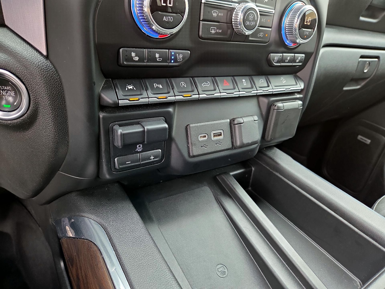 2020 GMC Sierra 1500 SLT - Photo 19