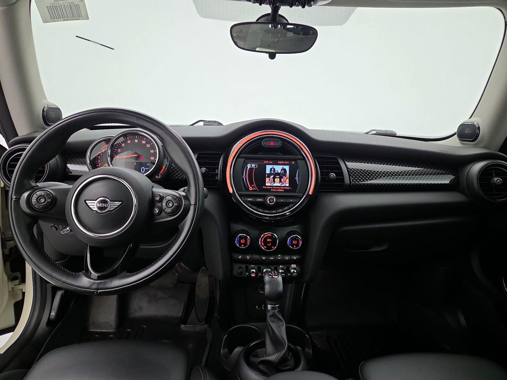 Thumbnail: 2018 MINI Cooper Hardtop - 9