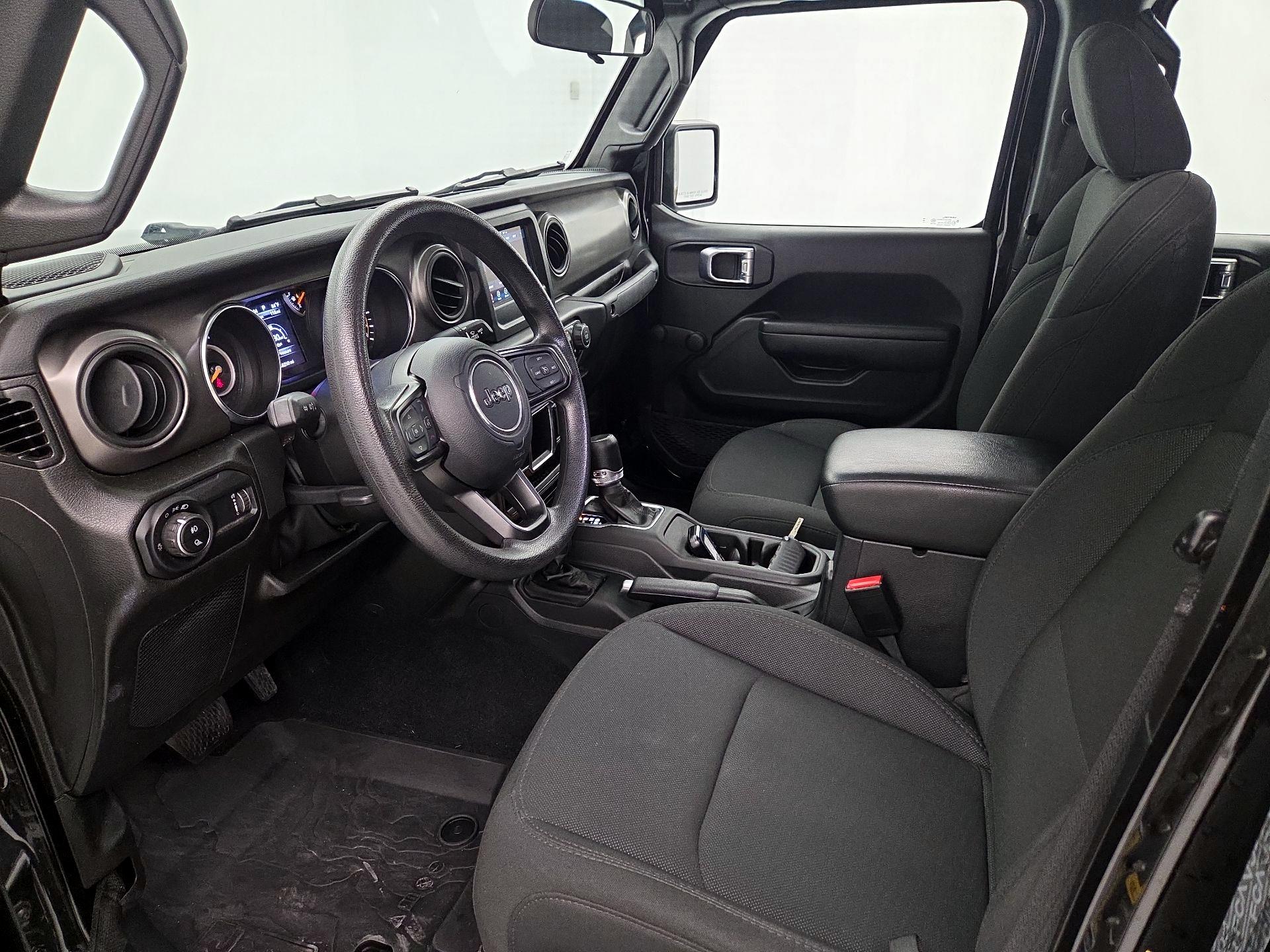 Thumbnail: 2023 Jeep Gladiator - 11