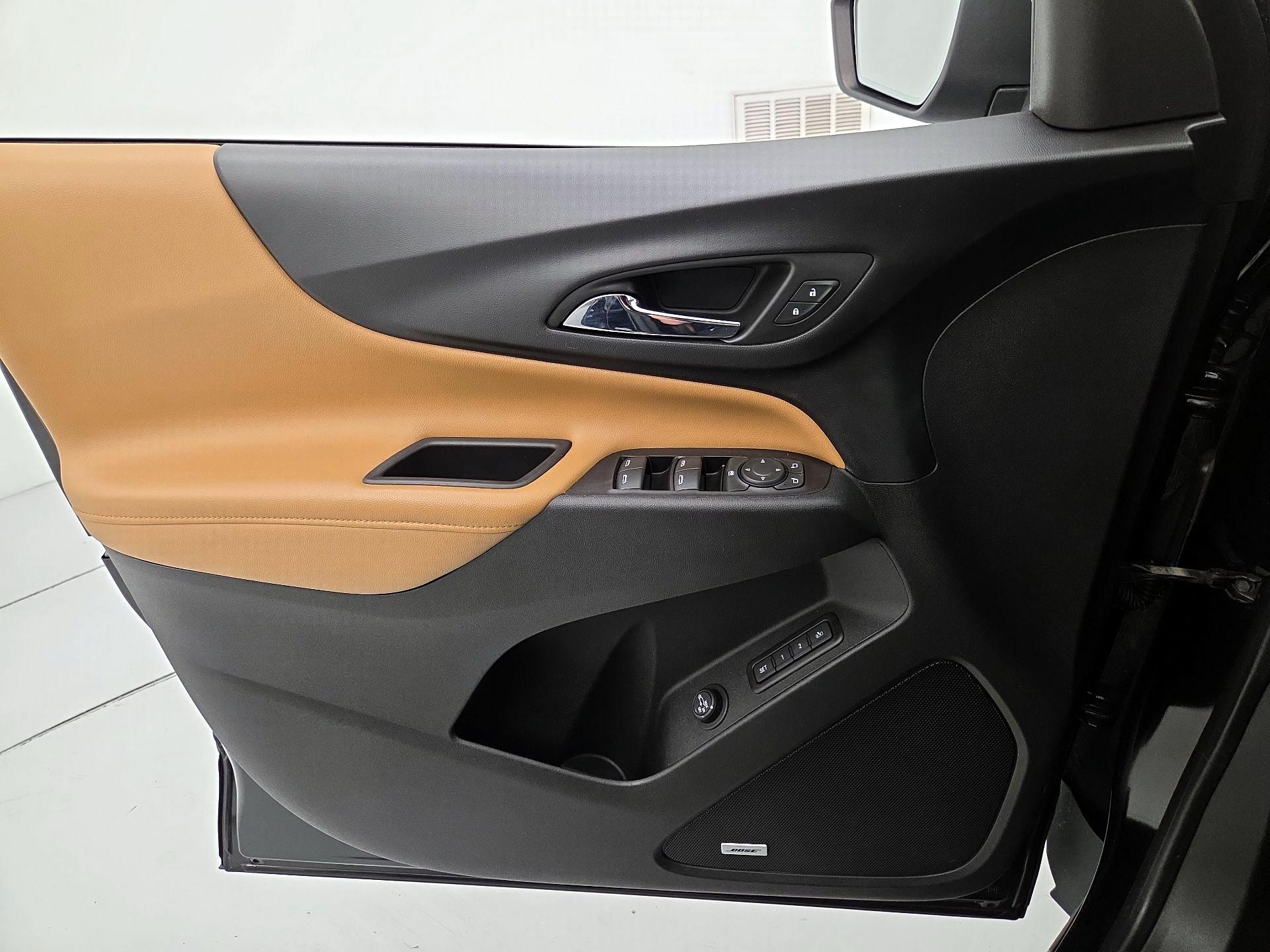 Thumbnail: 2019 Chevrolet Equinox - 12