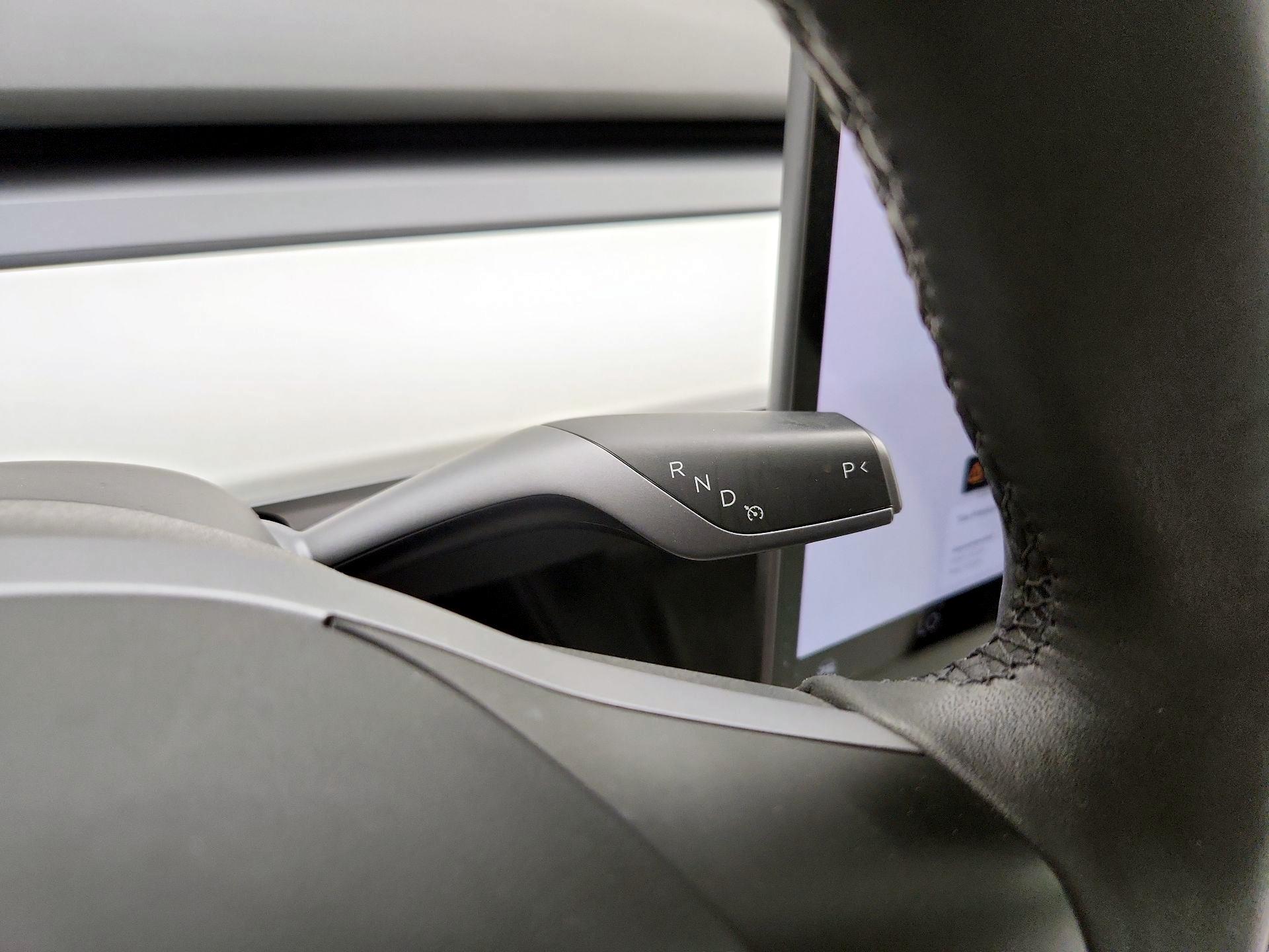 Thumbnail: 2022 Tesla Model 3 - 17