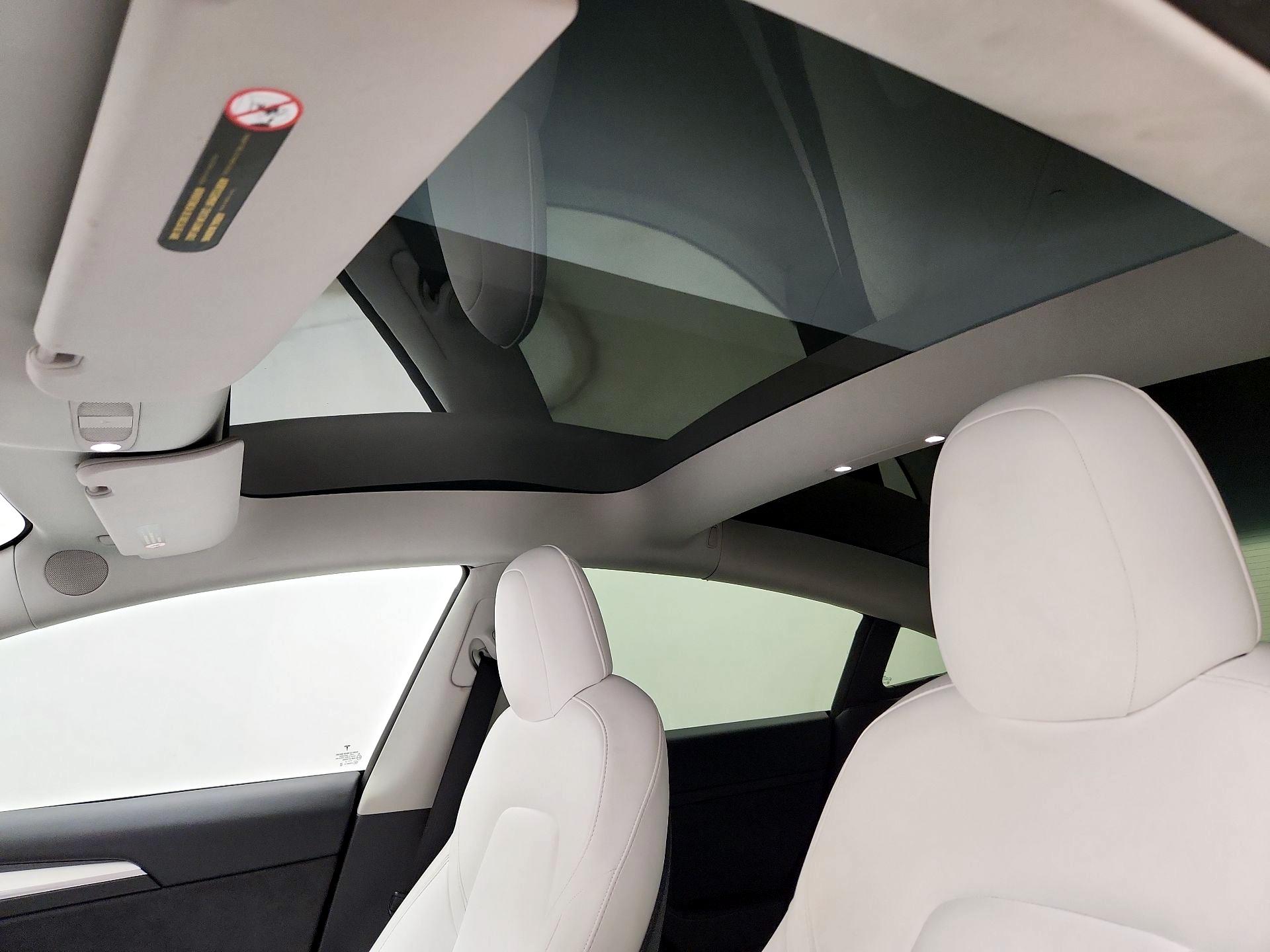 Thumbnail: 2022 Tesla Model 3 - 18