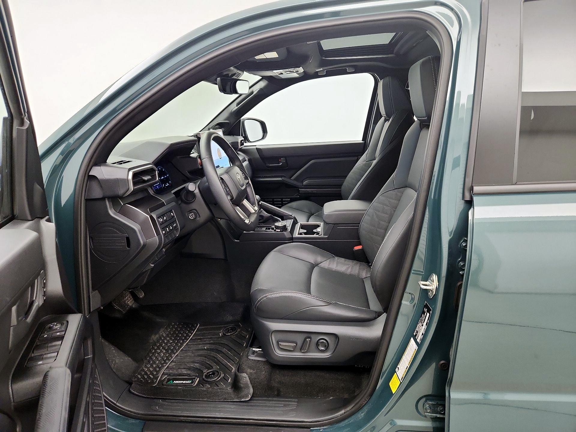 Thumbnail: 2025 Toyota 4Runner - 11