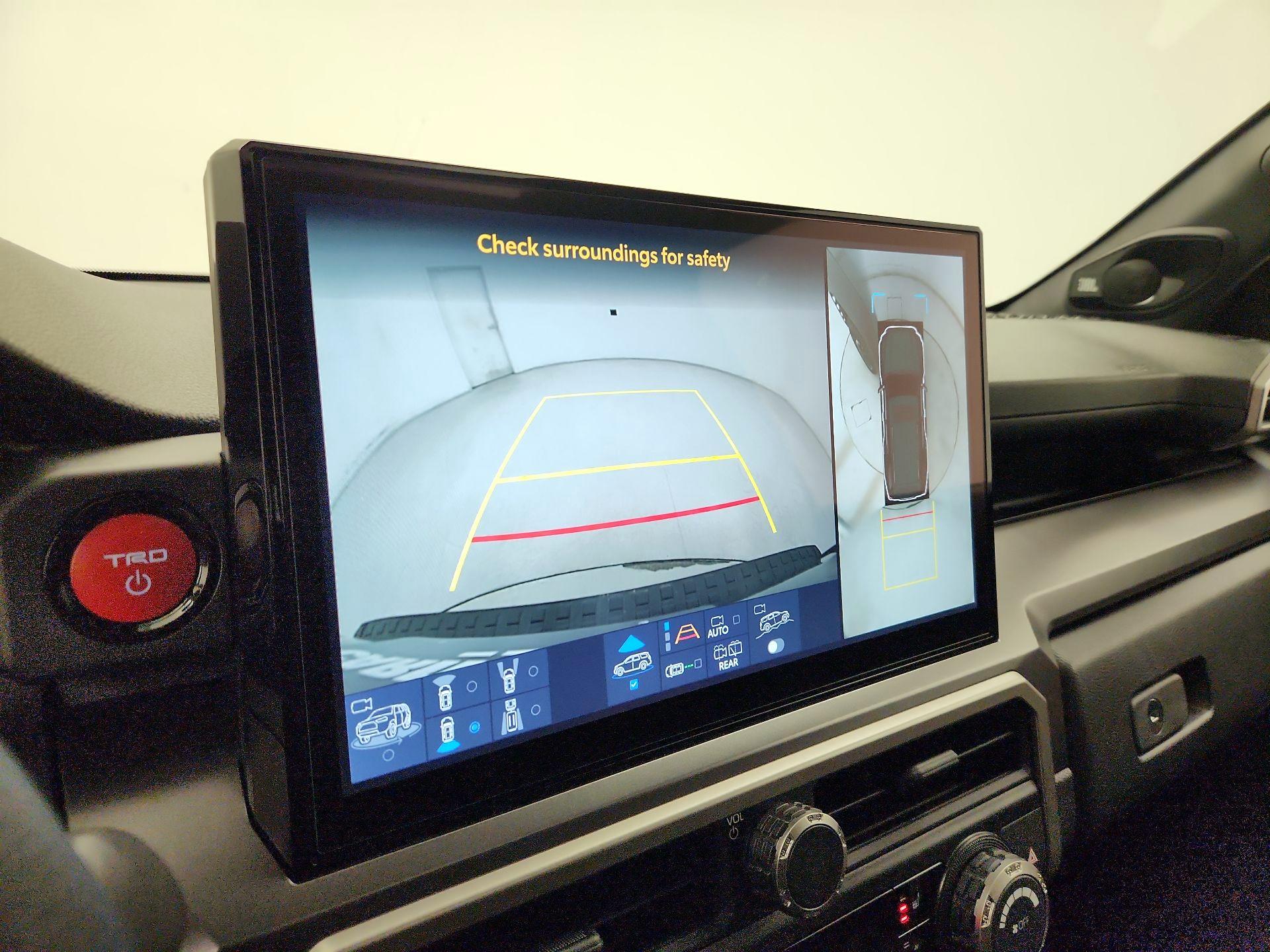 Thumbnail: 2025 Toyota 4Runner - 14