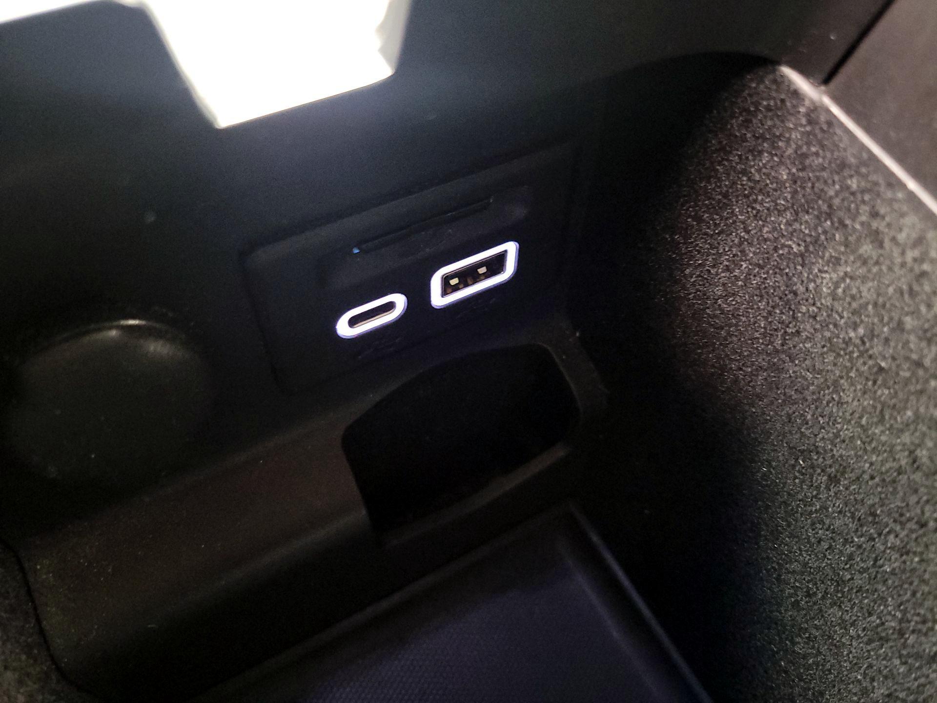 Thumbnail: 2019 Cadillac XTS - 19