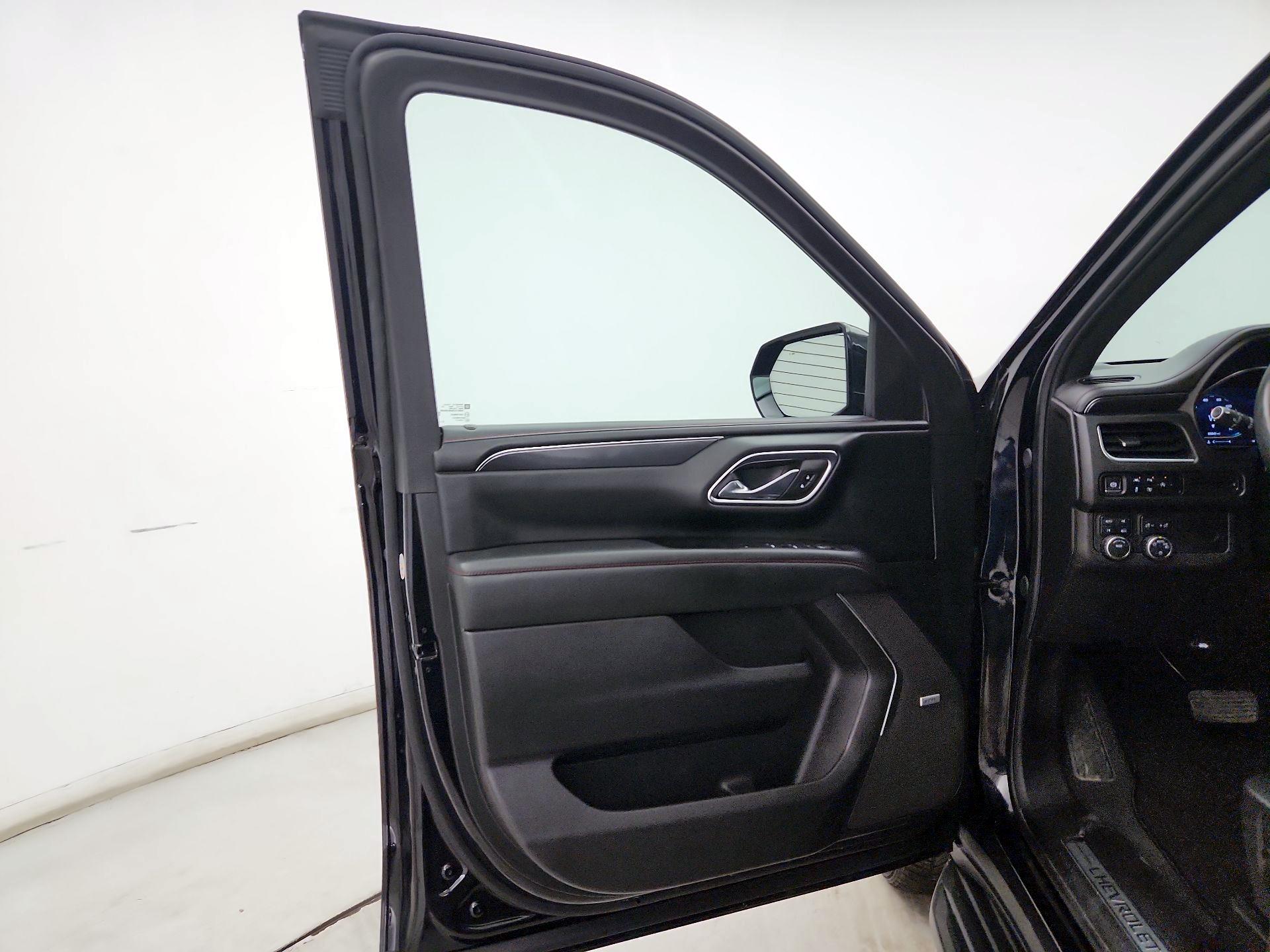 Thumbnail: 2024 Chevrolet Suburban - 12