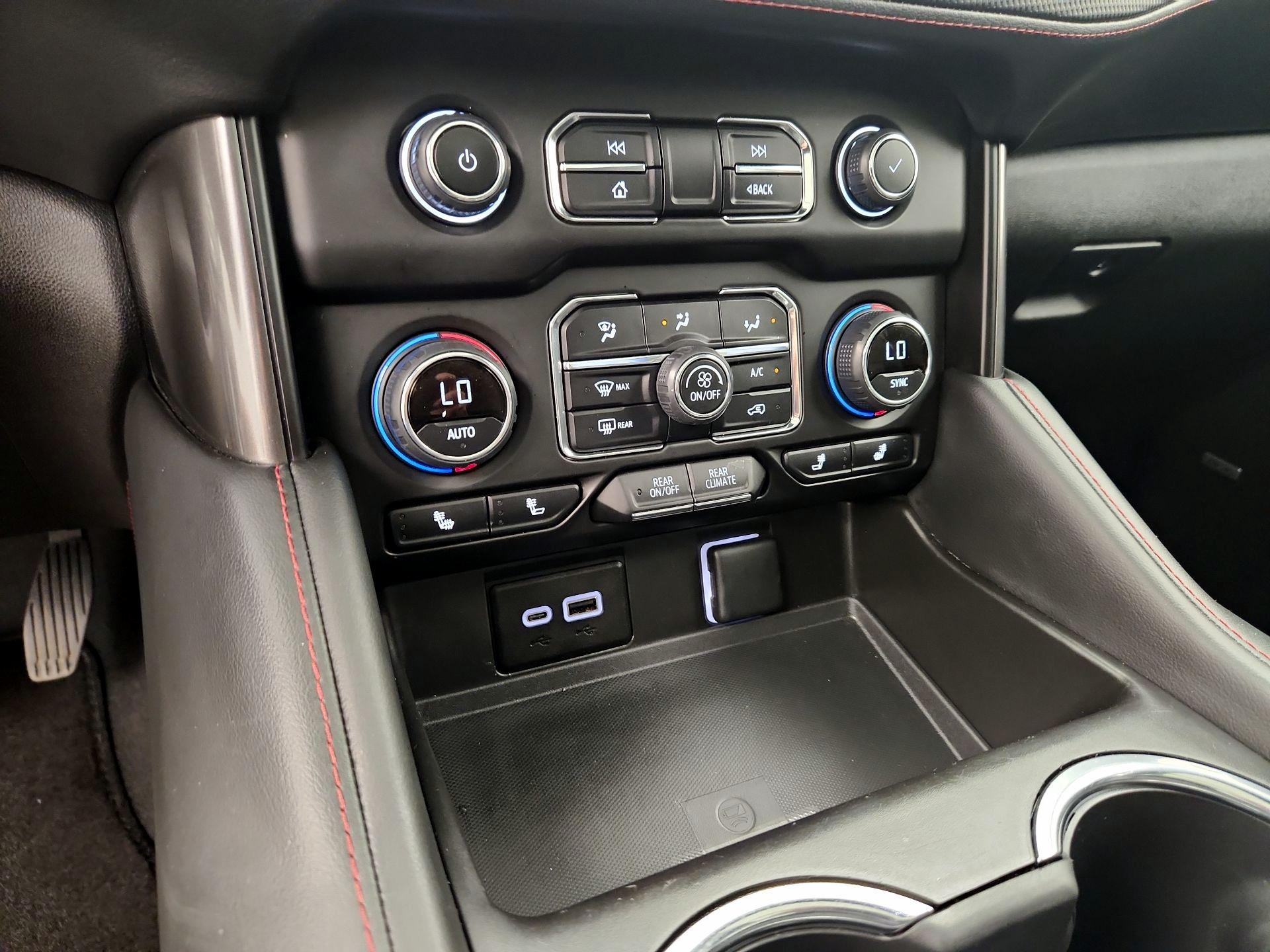 Thumbnail: 2024 Chevrolet Suburban - 16