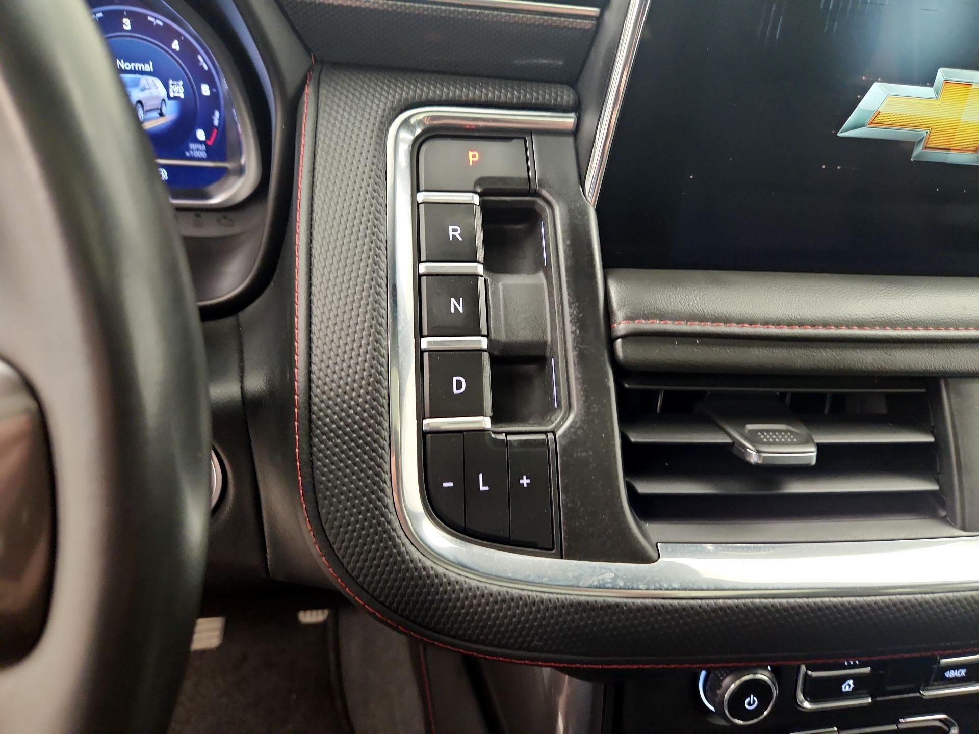 Thumbnail: 2024 Chevrolet Suburban - 17