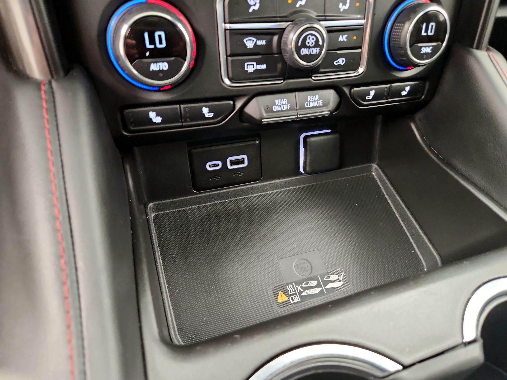 Thumbnail: 2024 Chevrolet Suburban - 18