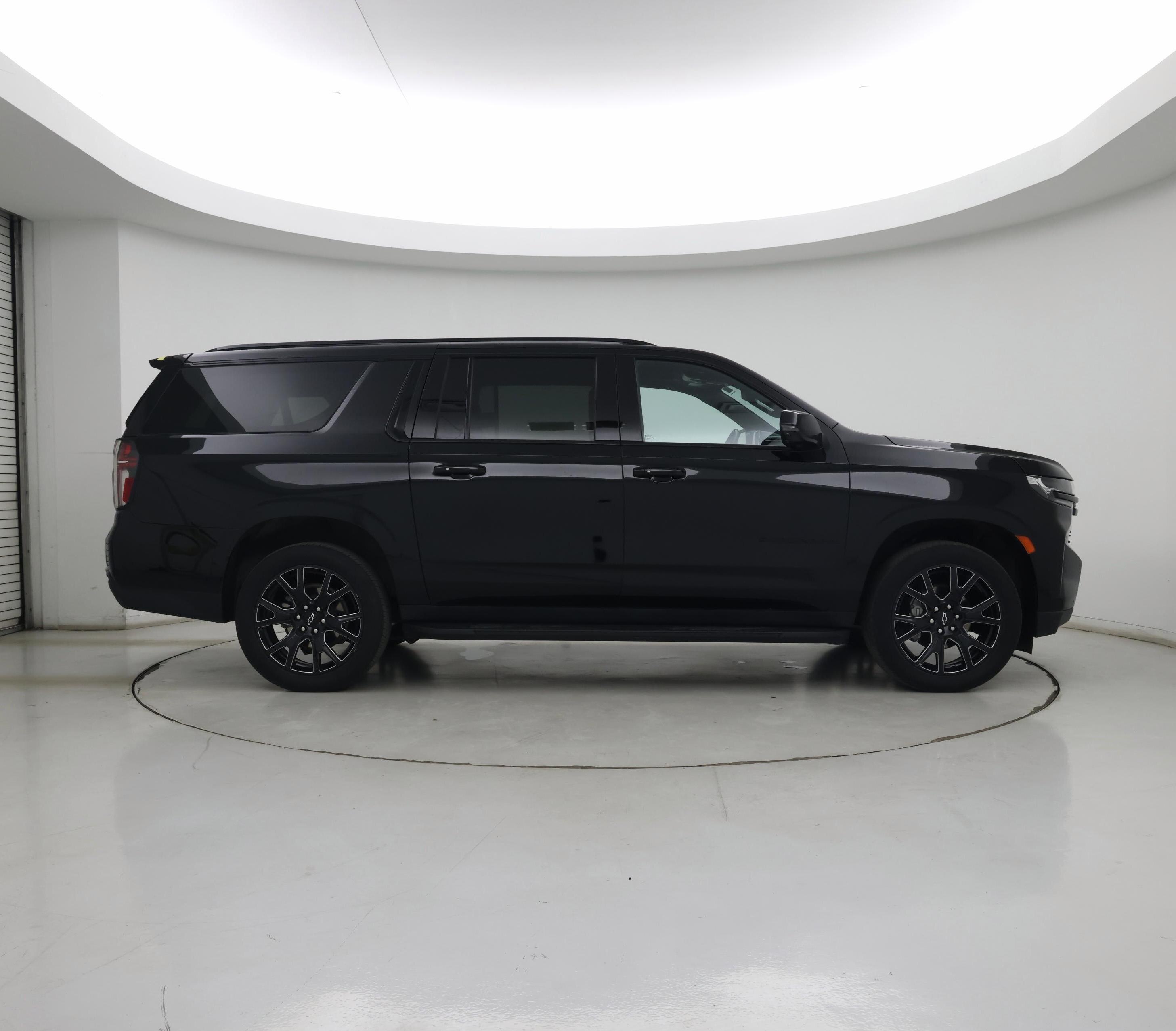 Thumbnail: 2024 Chevrolet Suburban - 7