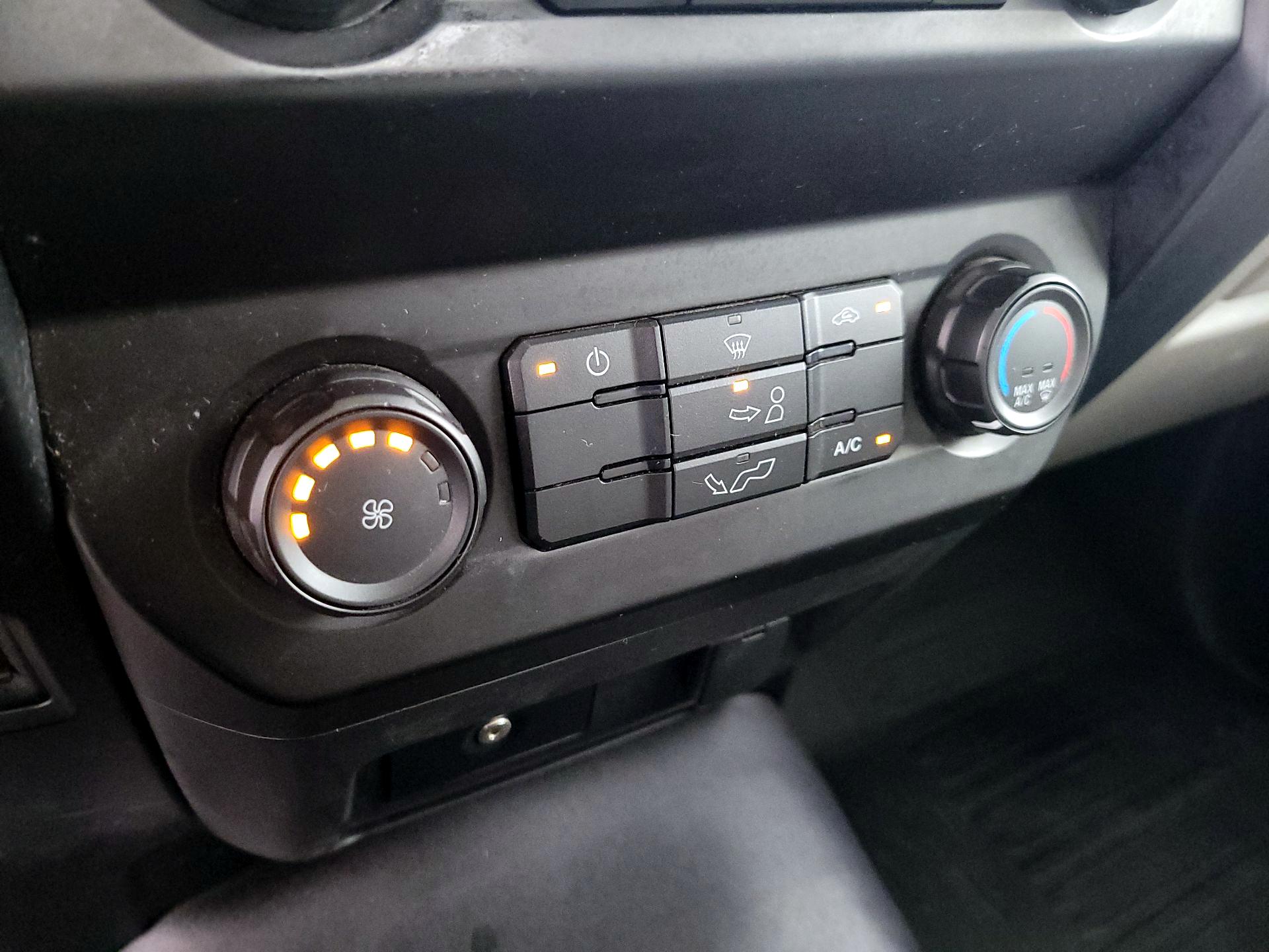 Thumbnail: 2015 Ford F-150 - 15