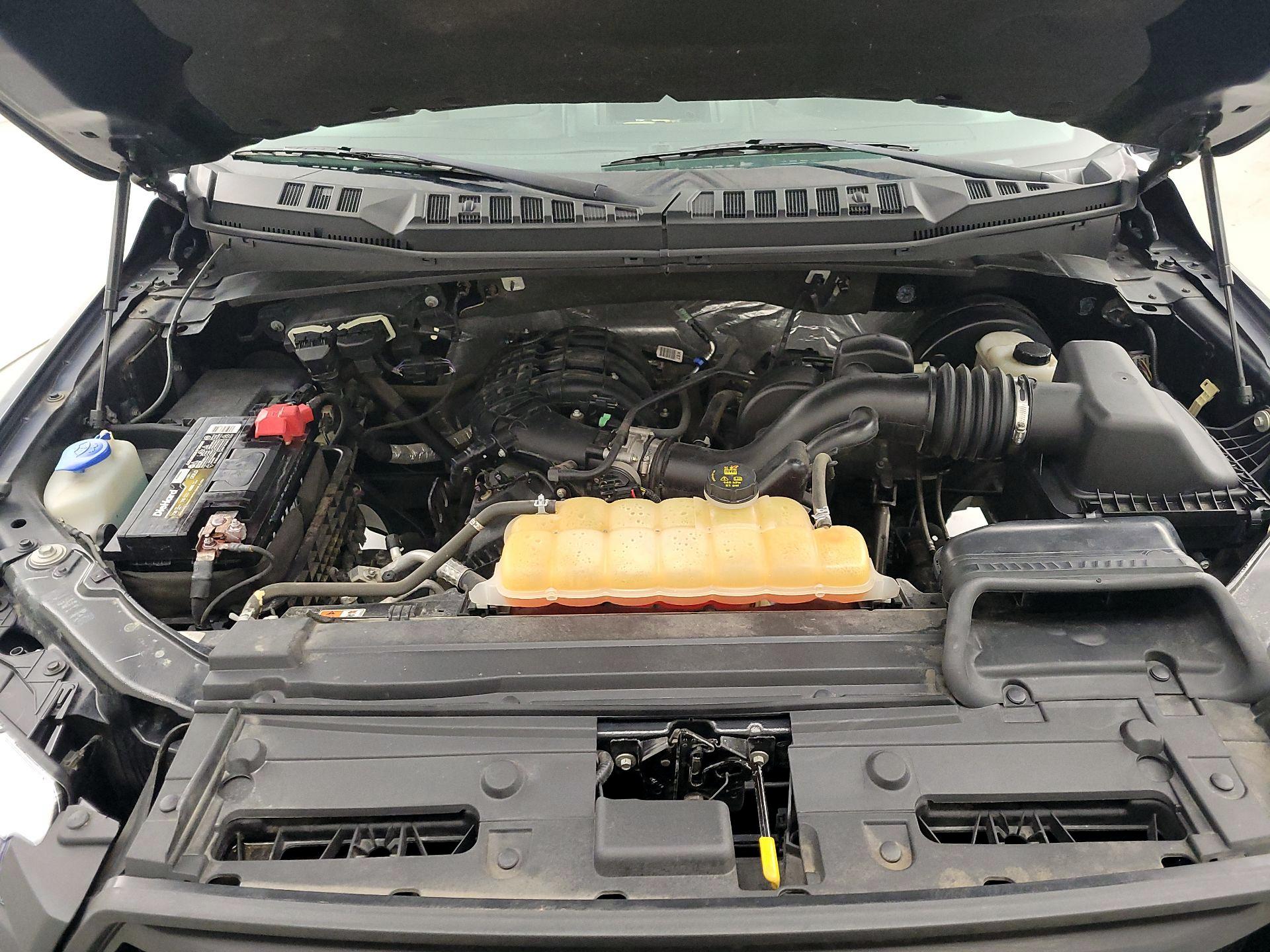 Thumbnail: 2015 Ford F-150 - 19