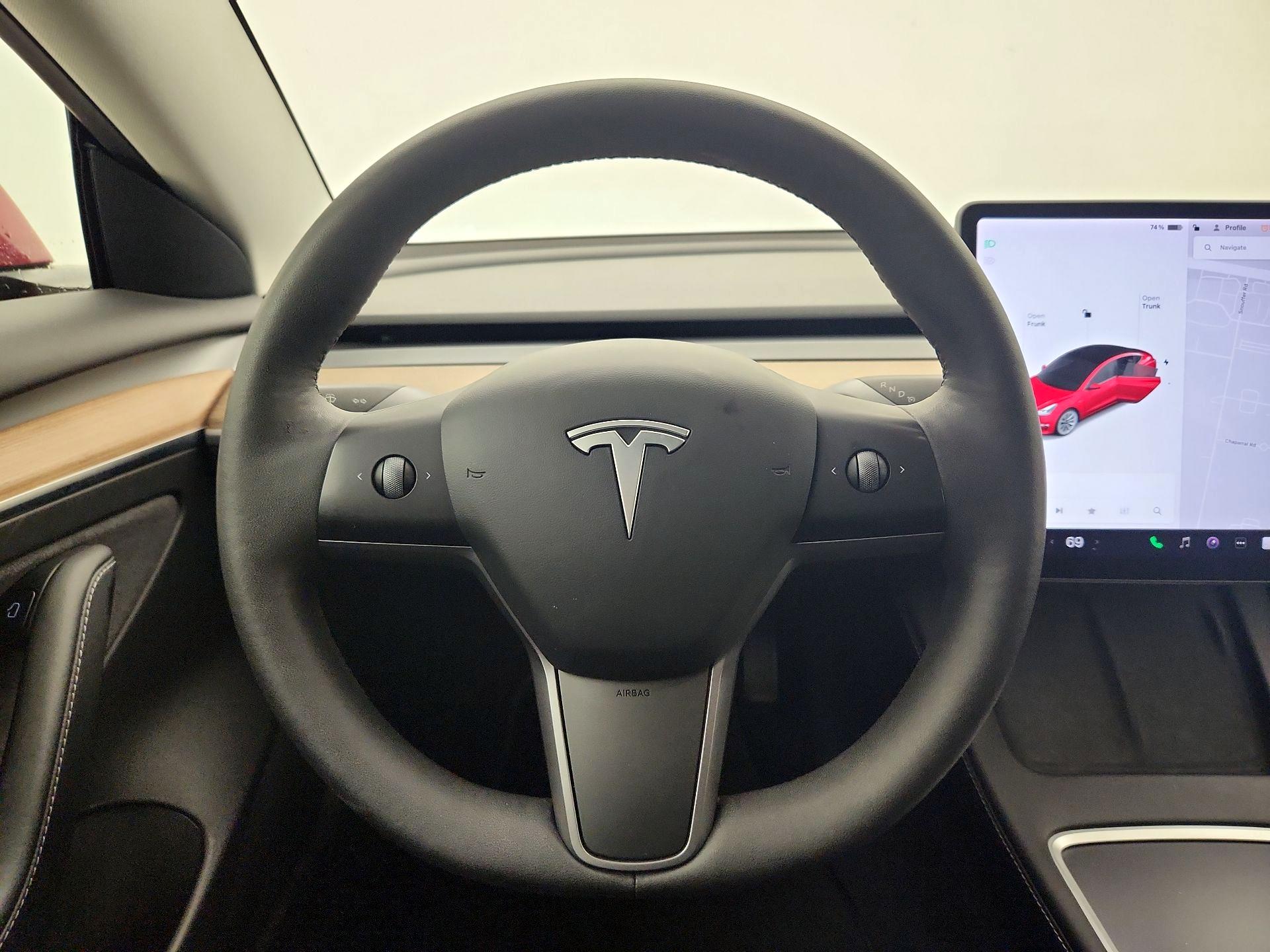 Thumbnail: 2021 Tesla Model 3 - 10