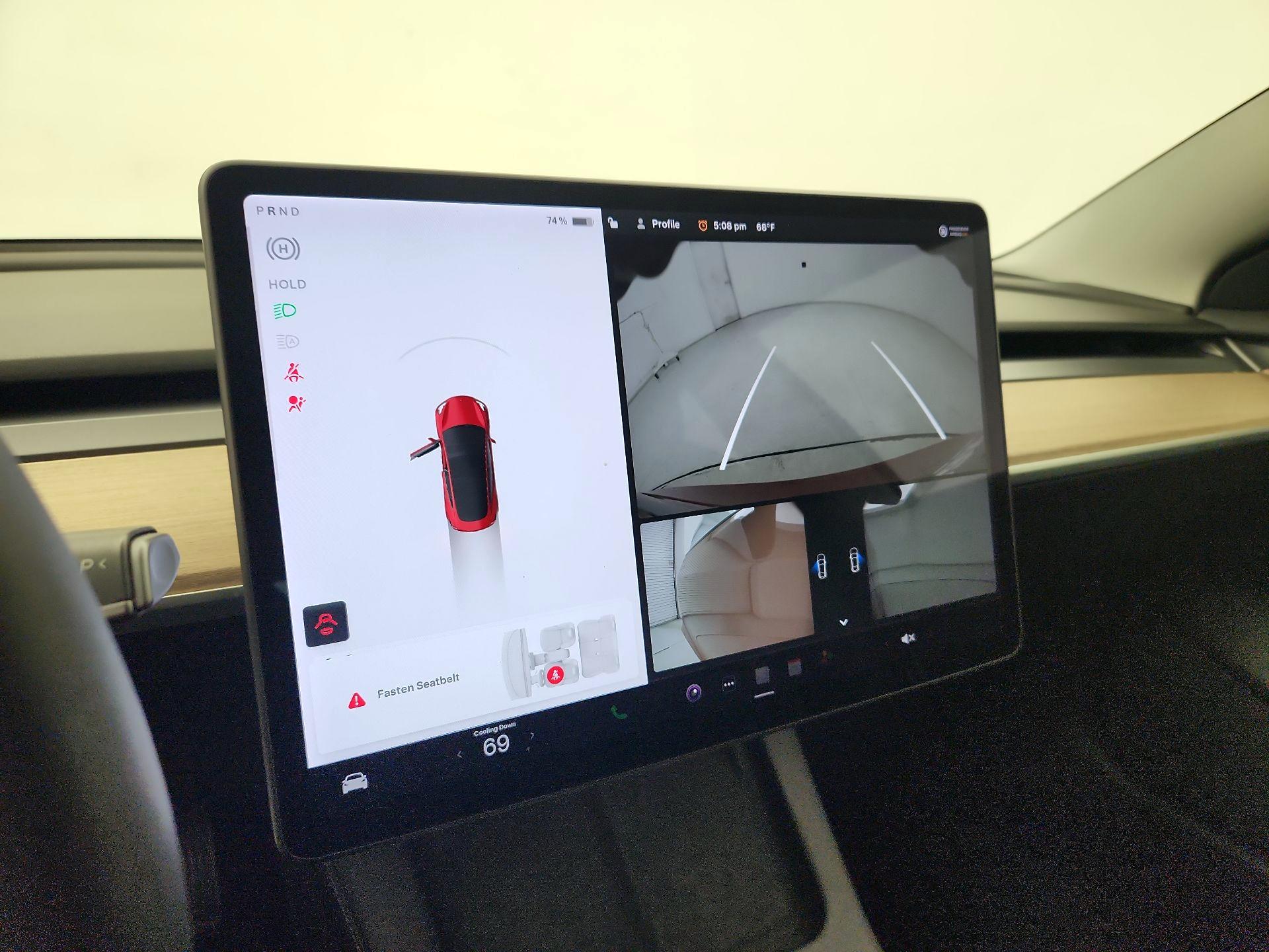 Thumbnail: 2021 Tesla Model 3 - 14