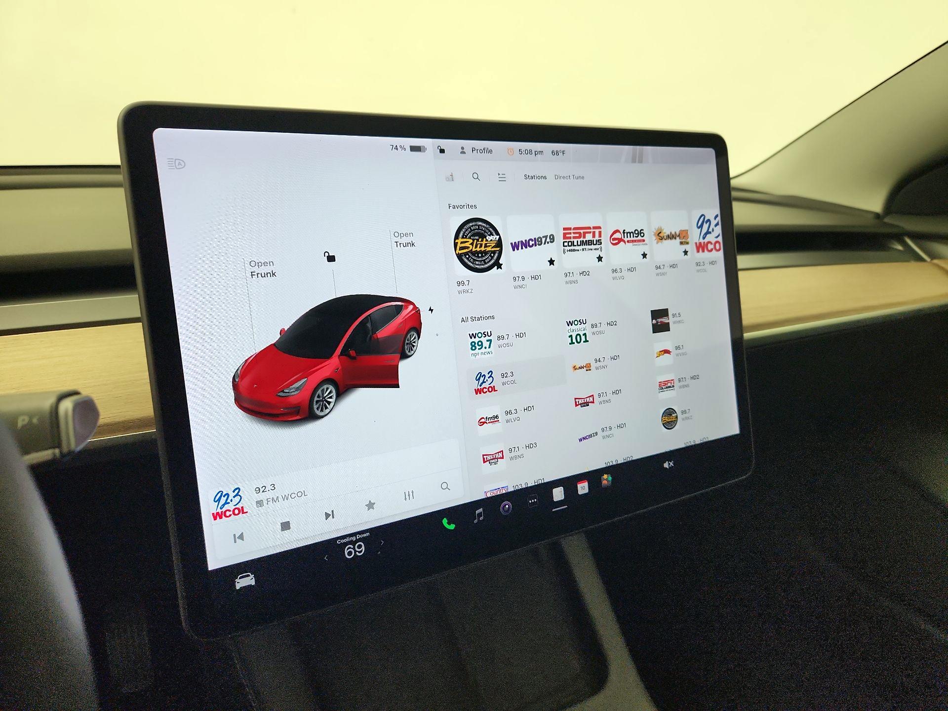 Thumbnail: 2021 Tesla Model 3 - 15