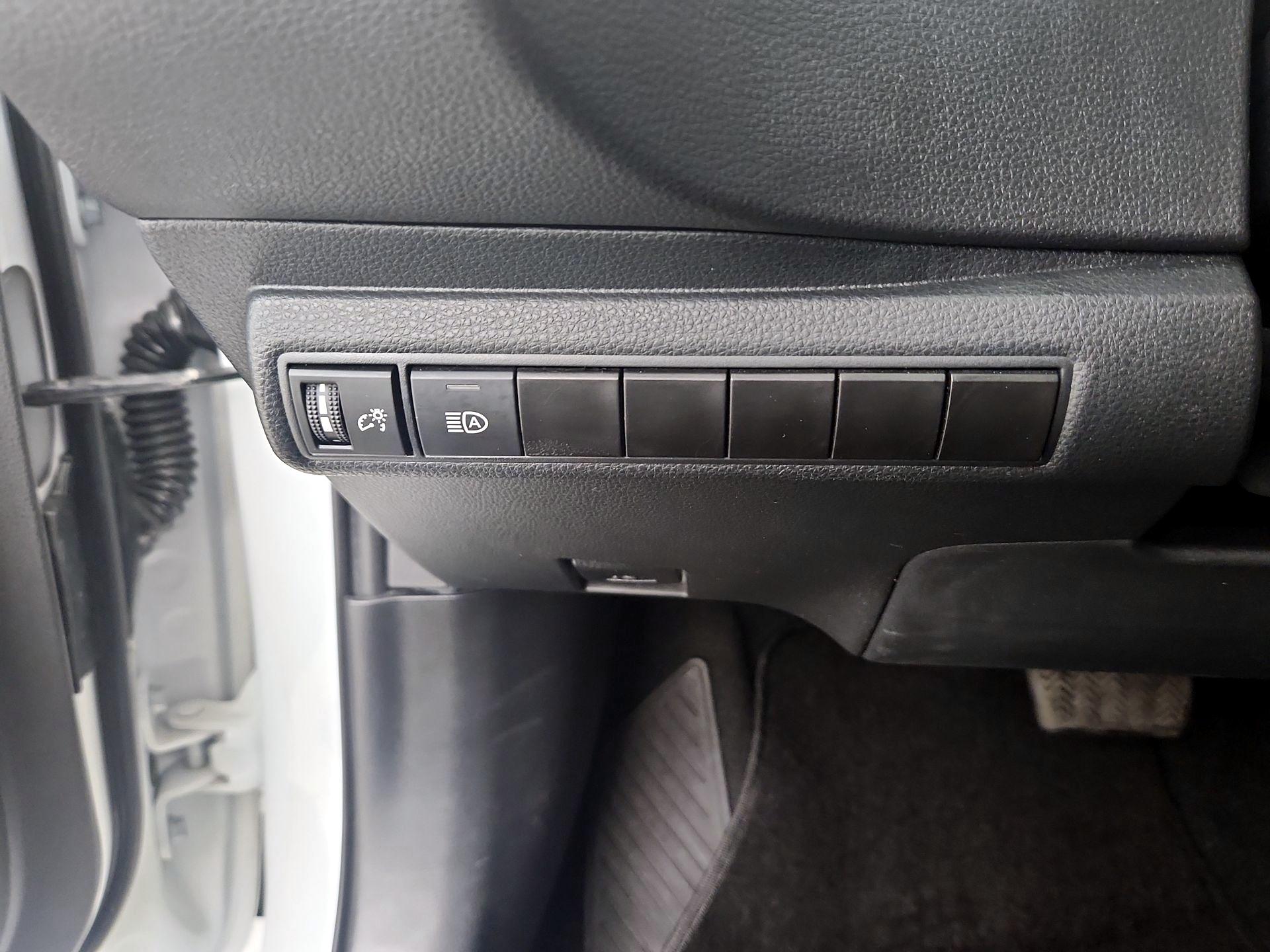 Thumbnail: 2024 Toyota Corolla - 13