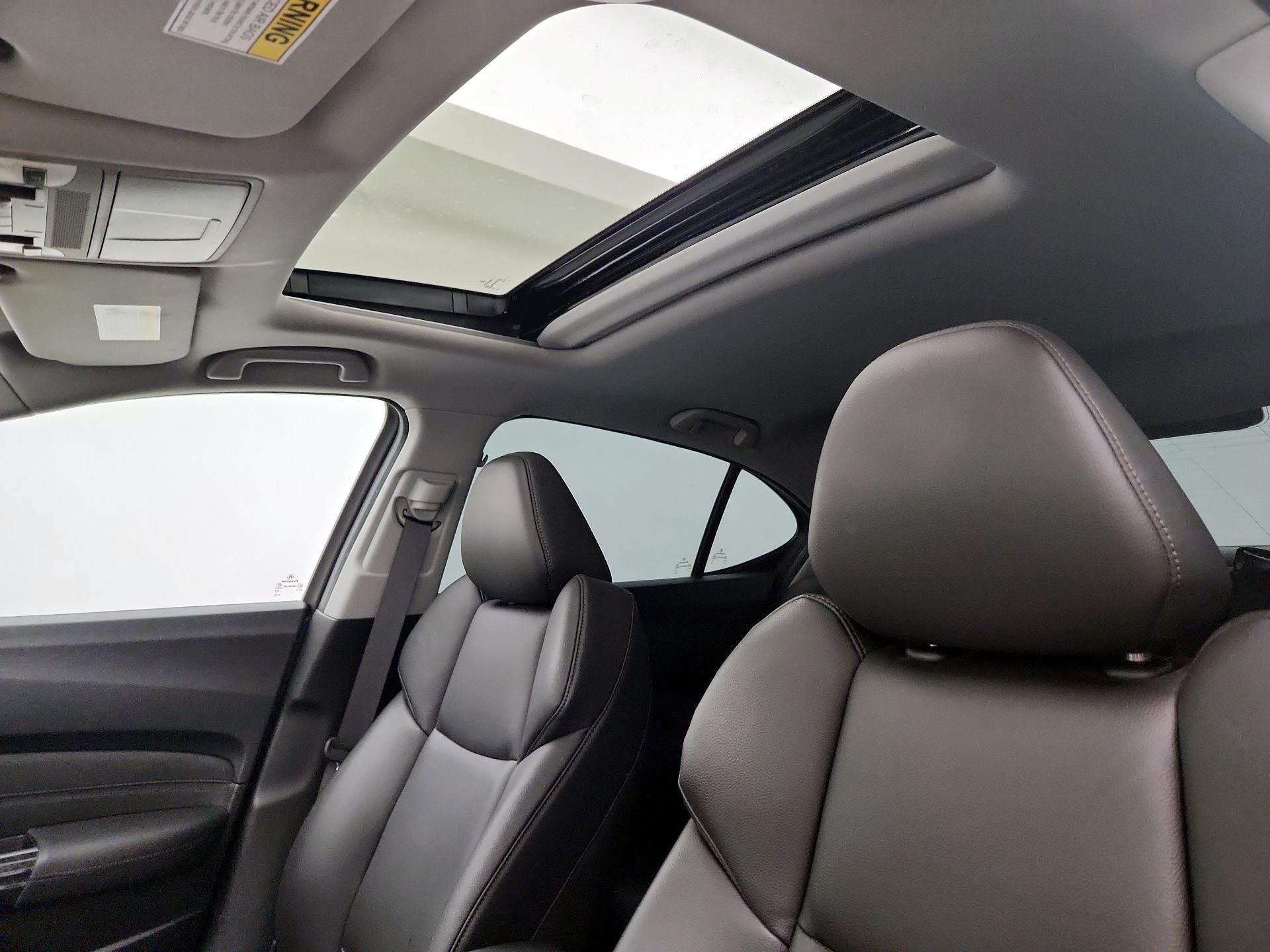 Thumbnail: 2018 Acura TLX - 19