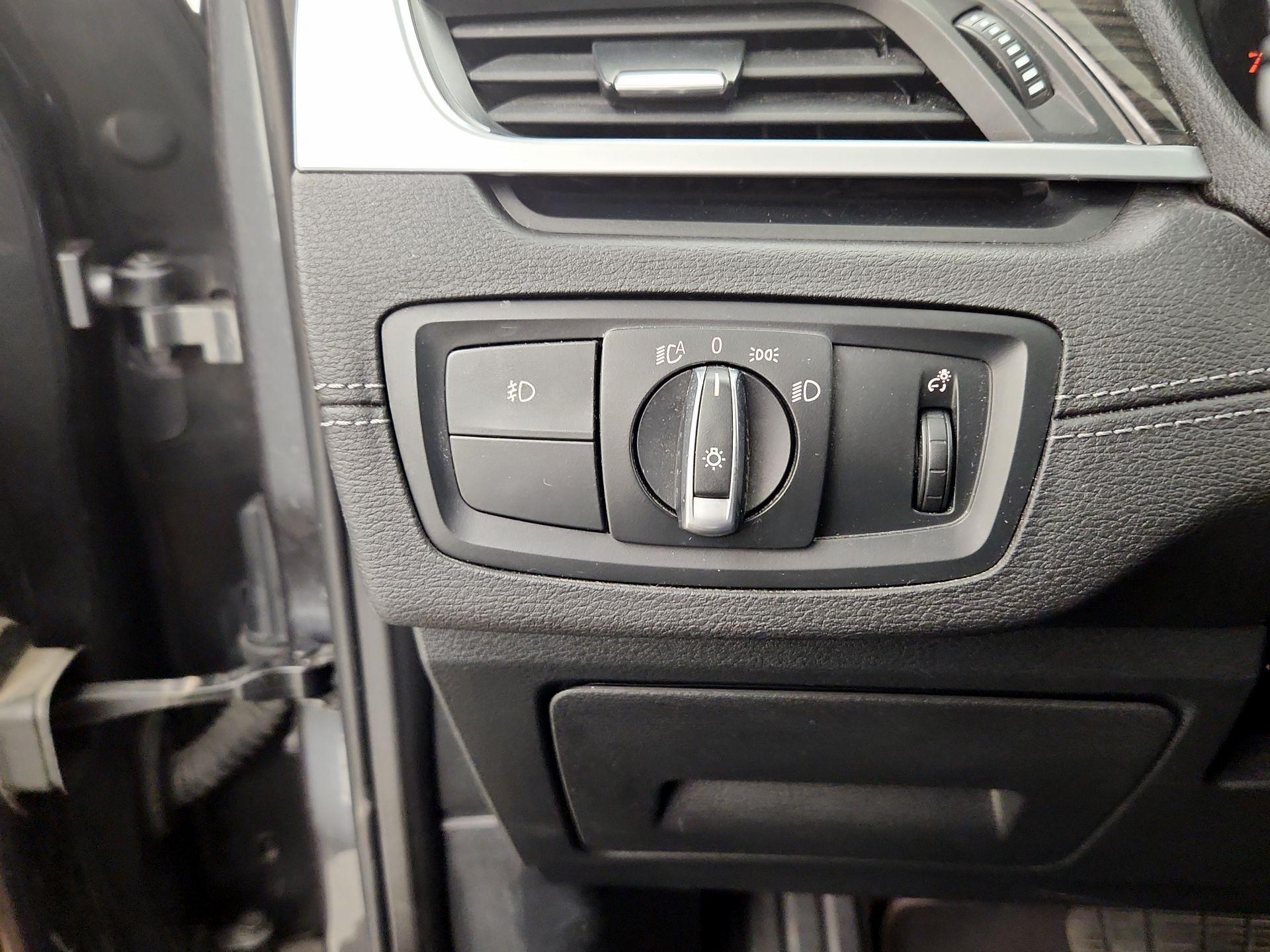 Thumbnail: 2020 BMW X1 - 13