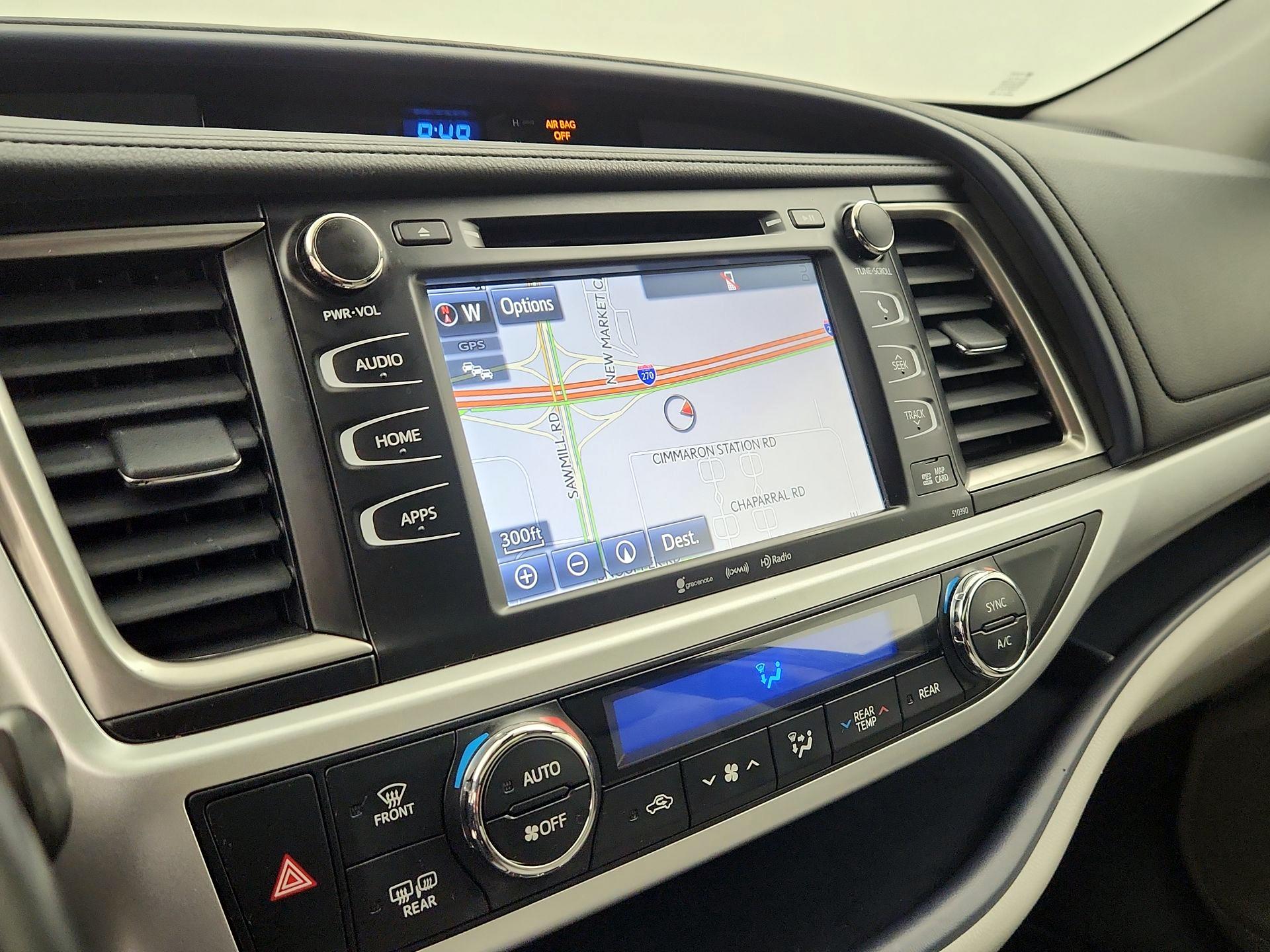 Thumbnail: 2019 Toyota Highlander - 14