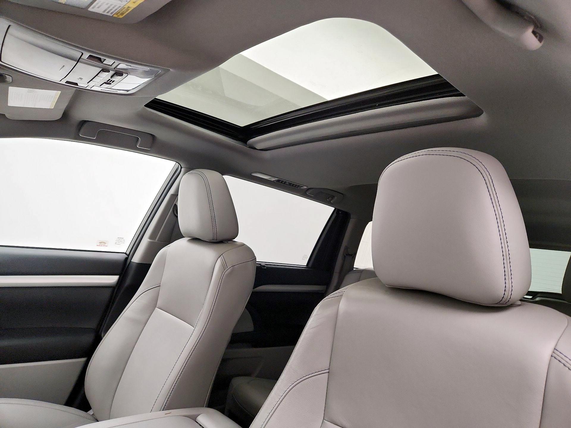 Thumbnail: 2019 Toyota Highlander - 20