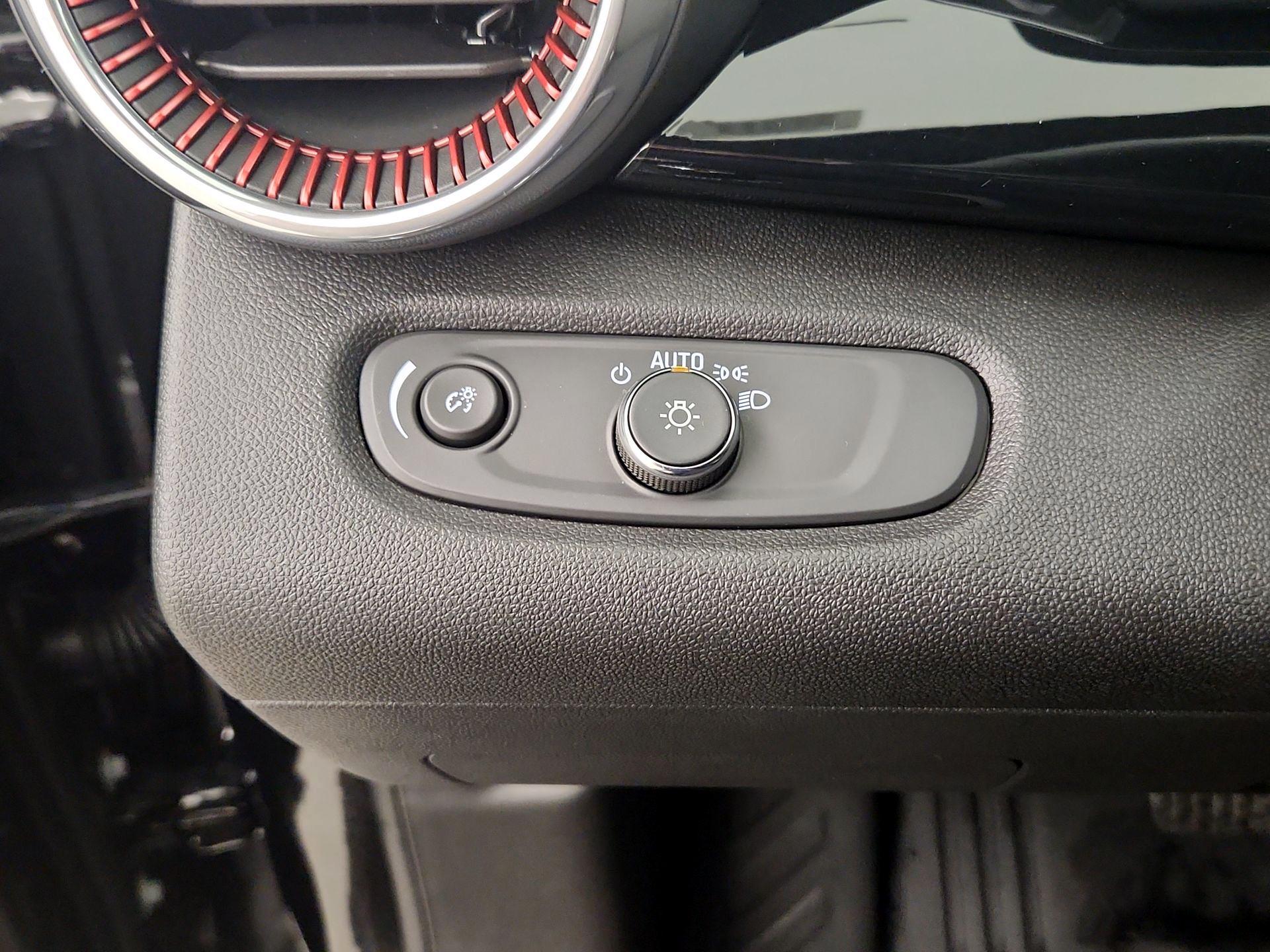 Thumbnail: 2025 Chevrolet Trax - 13