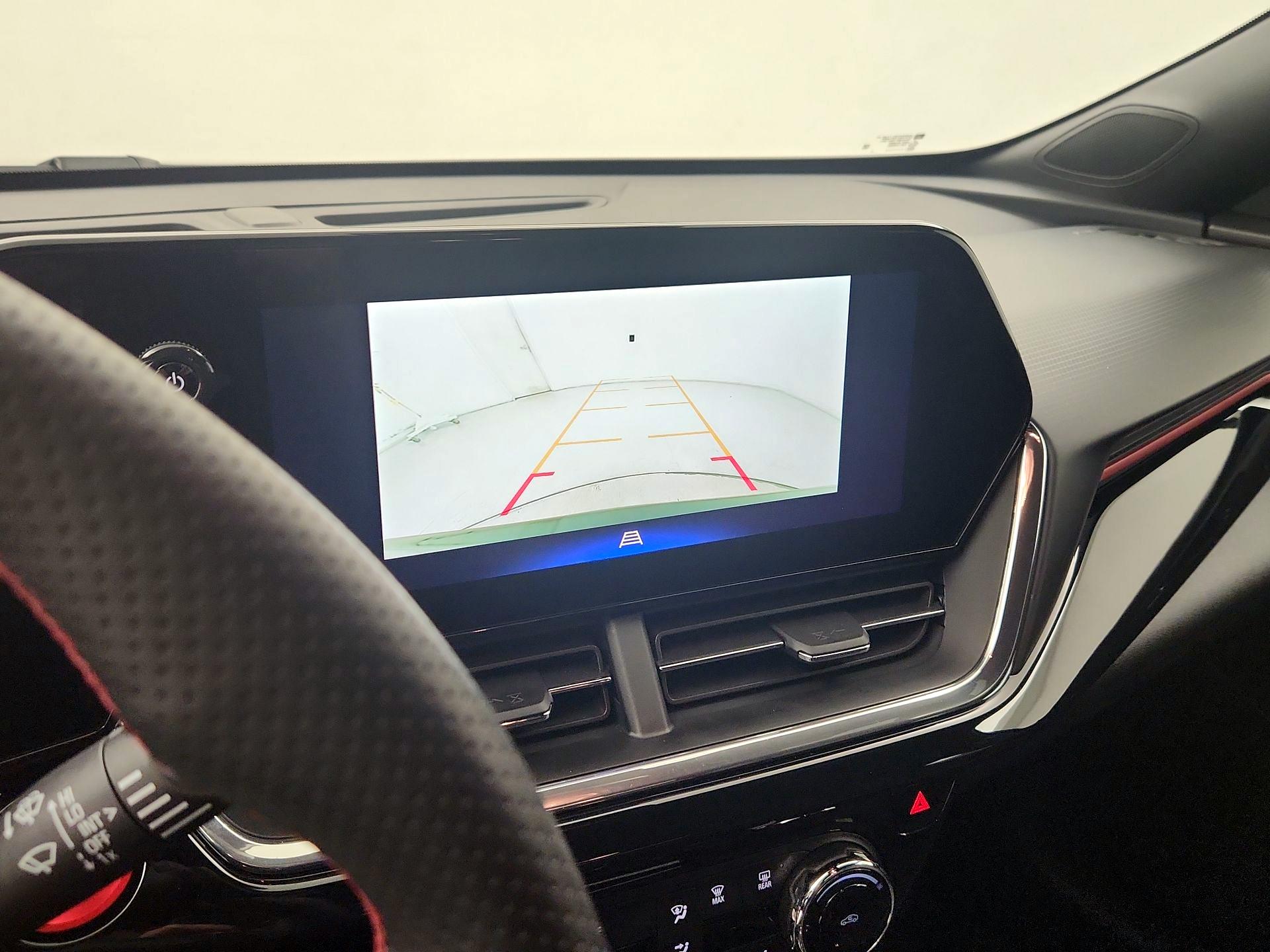 Thumbnail: 2025 Chevrolet Trax - 14