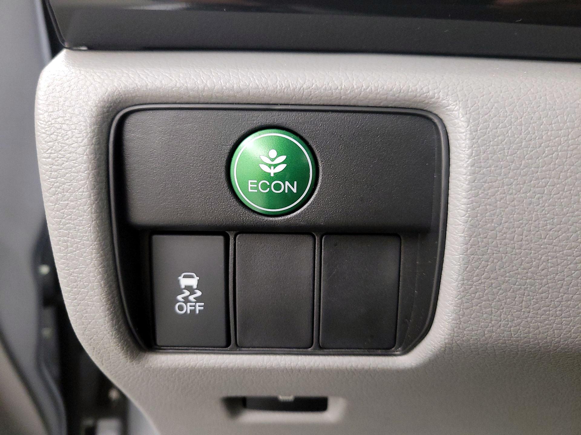 Thumbnail: 2016 Honda Accord - 13