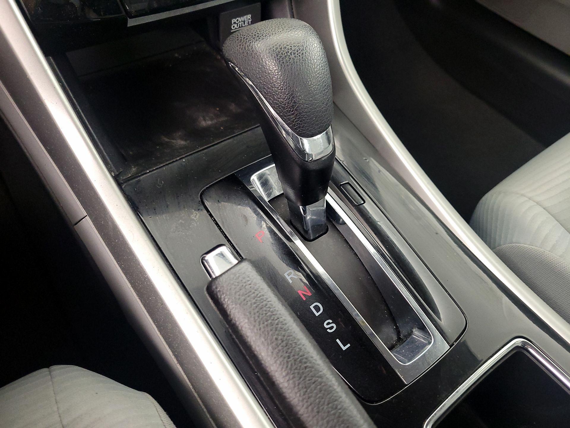 Thumbnail: 2016 Honda Accord - 17