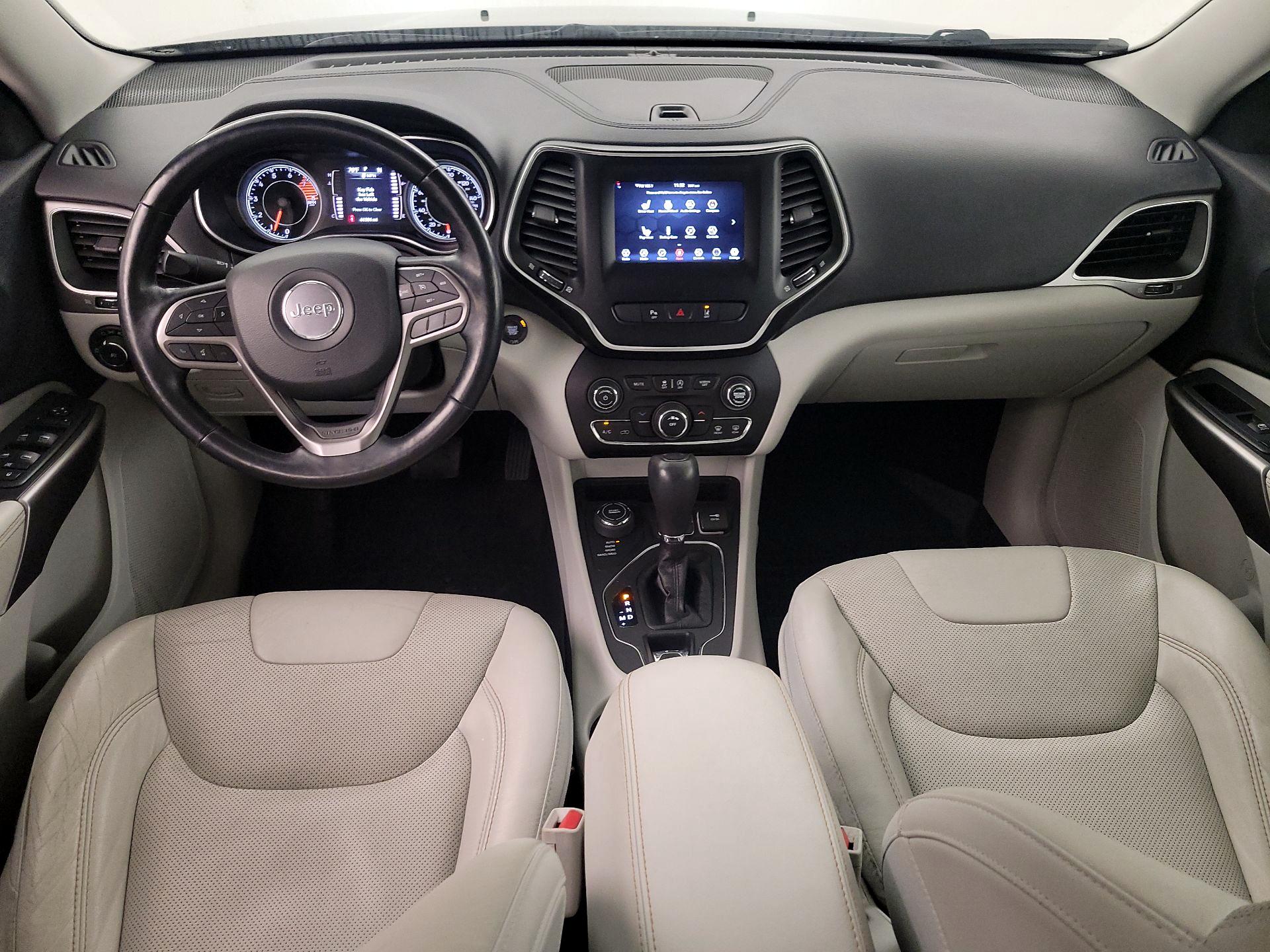 Thumbnail: 2021 Jeep Cherokee - 9