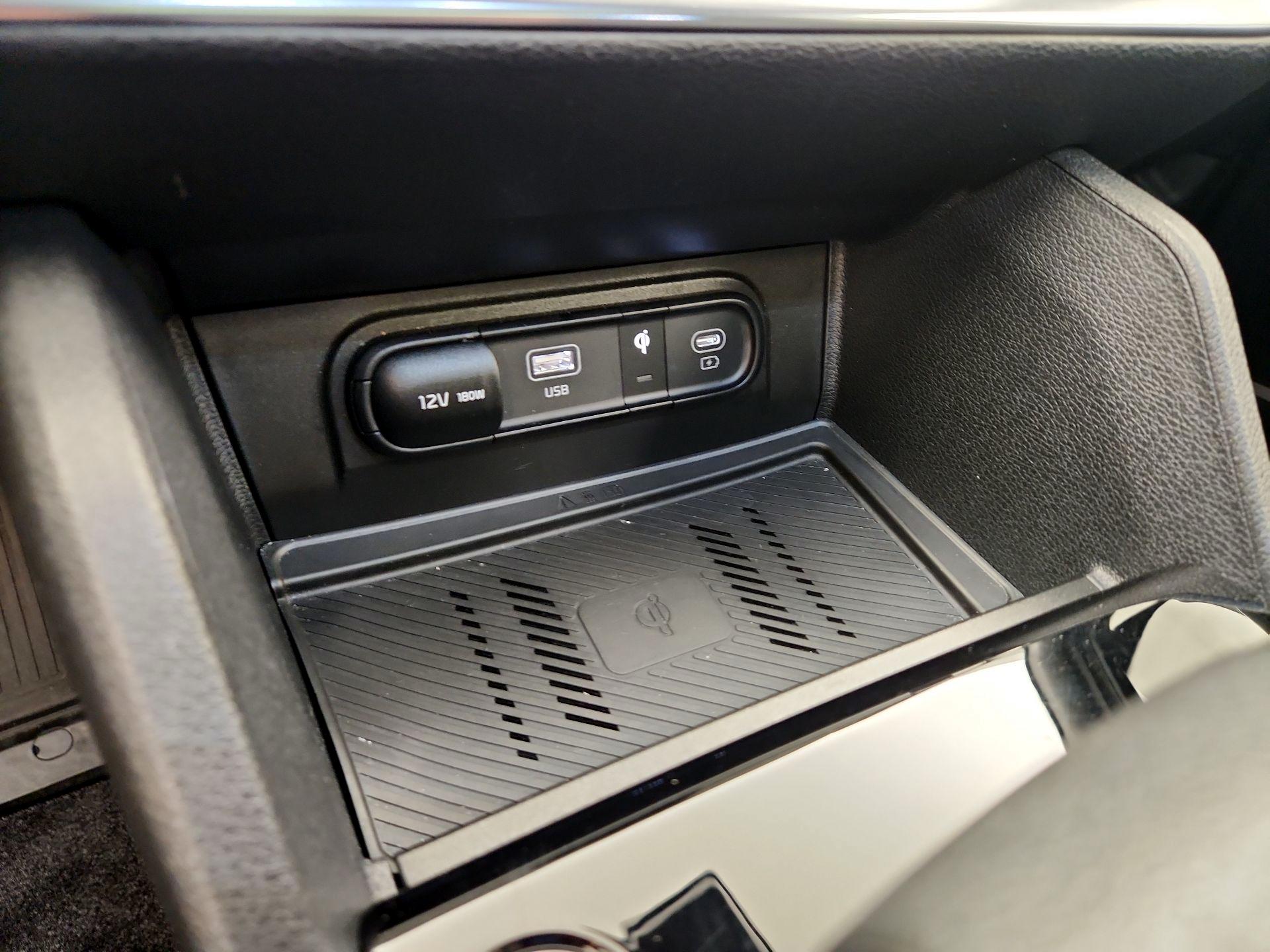 Thumbnail: 2023 Kia Sportage - 19