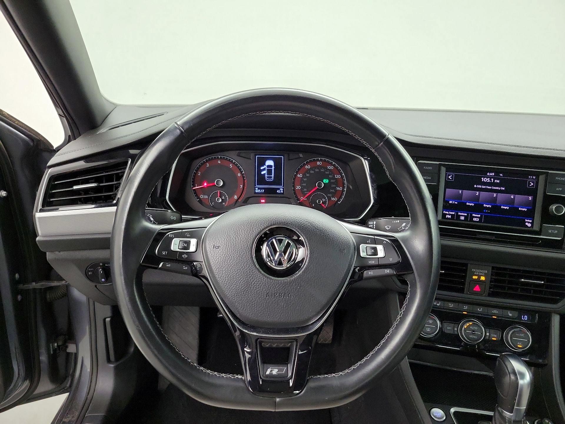 Thumbnail: 2019 Volkswagen Jetta - 10
