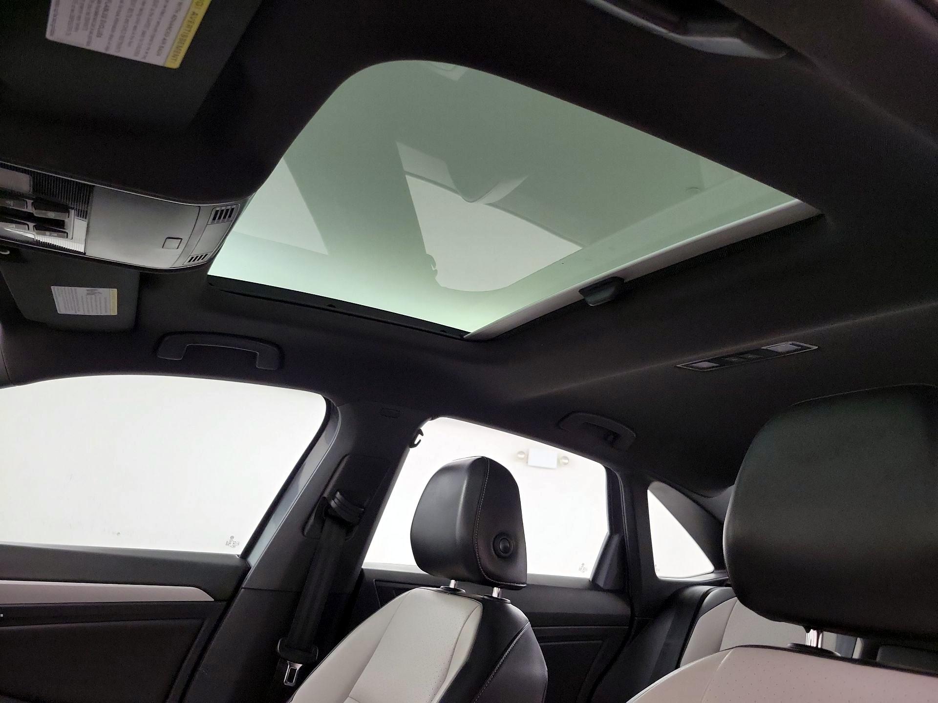 Thumbnail: 2019 Volkswagen Jetta - 19