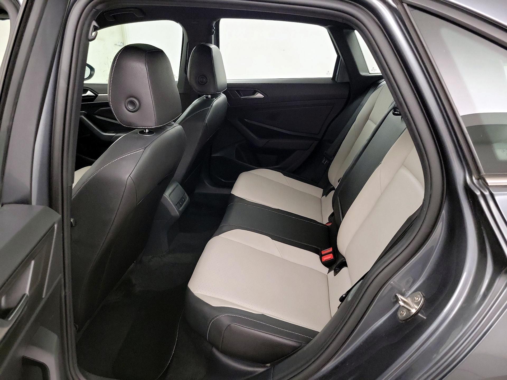 Thumbnail: 2019 Volkswagen Jetta - 20