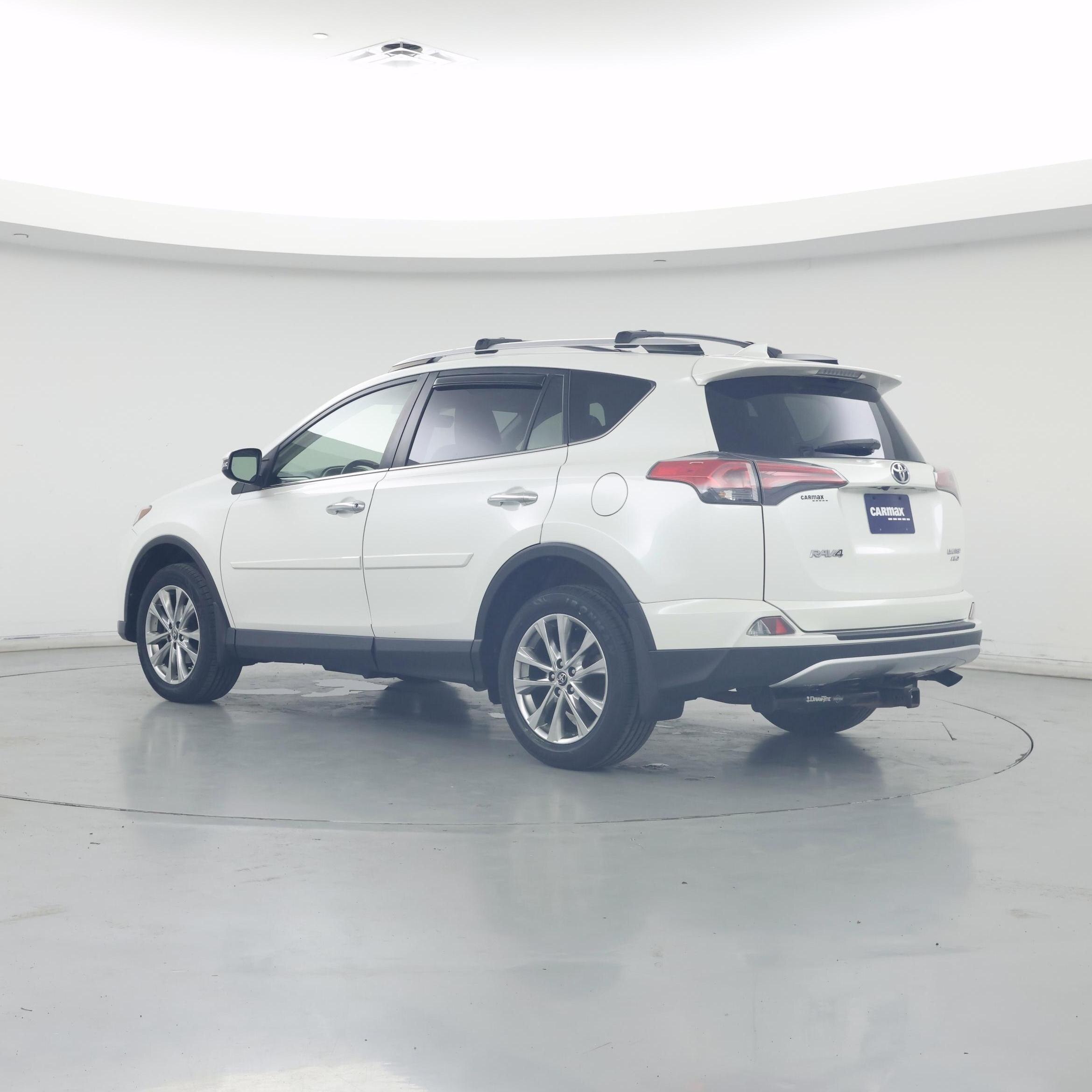 Thumbnail: 2016 Toyota RAV4 - 2