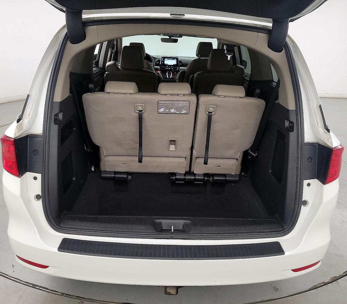 Trunk/Cargo (Seats Up)