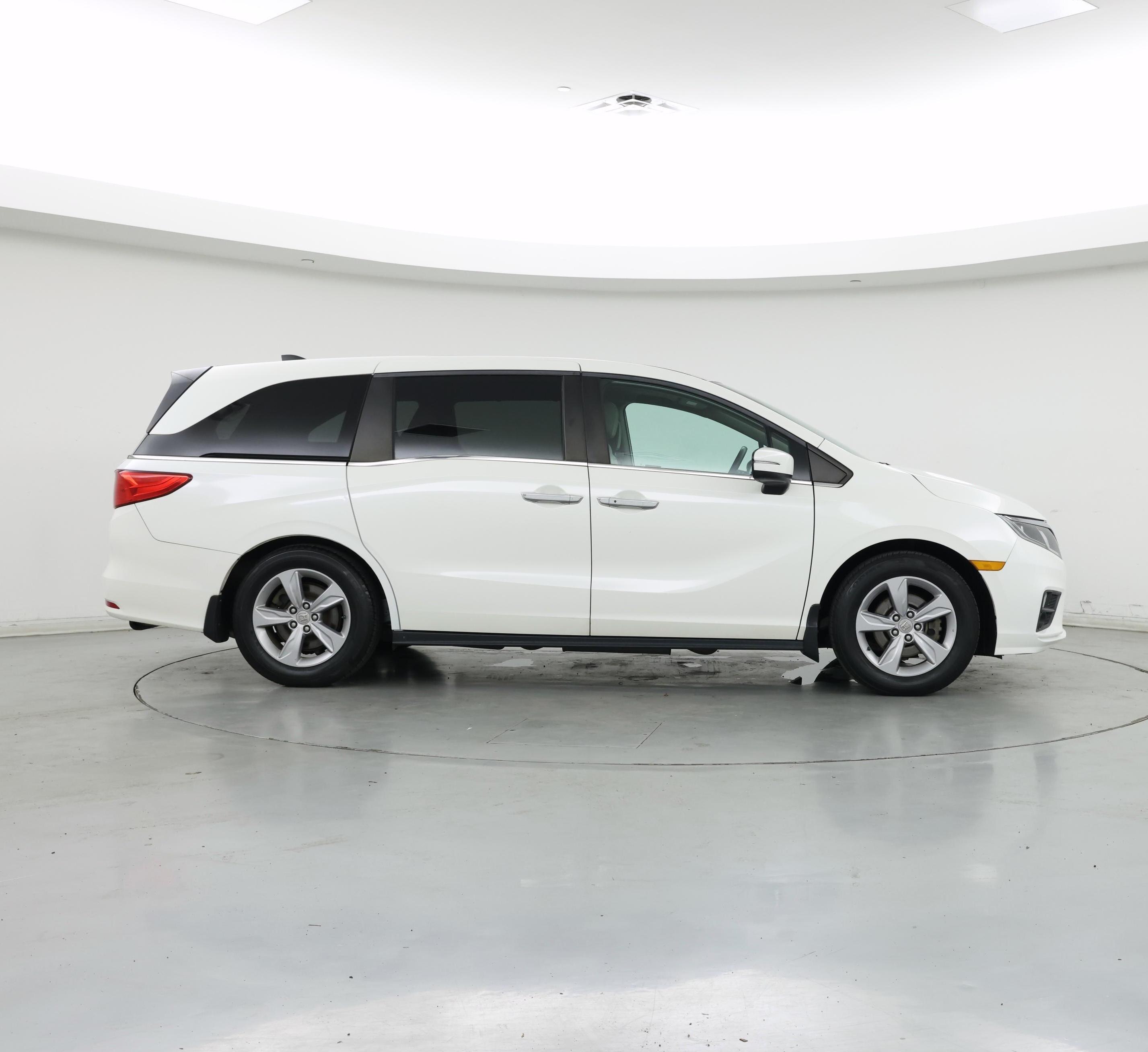 Thumbnail: 2019 Honda Odyssey - 7