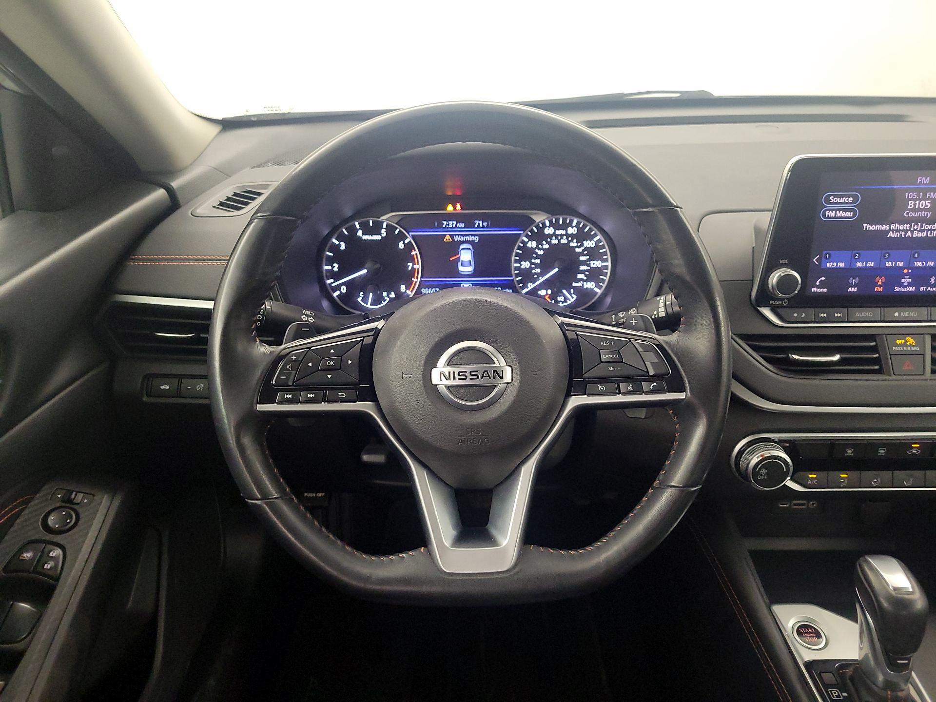 Thumbnail: 2020 Nissan Altima - 10