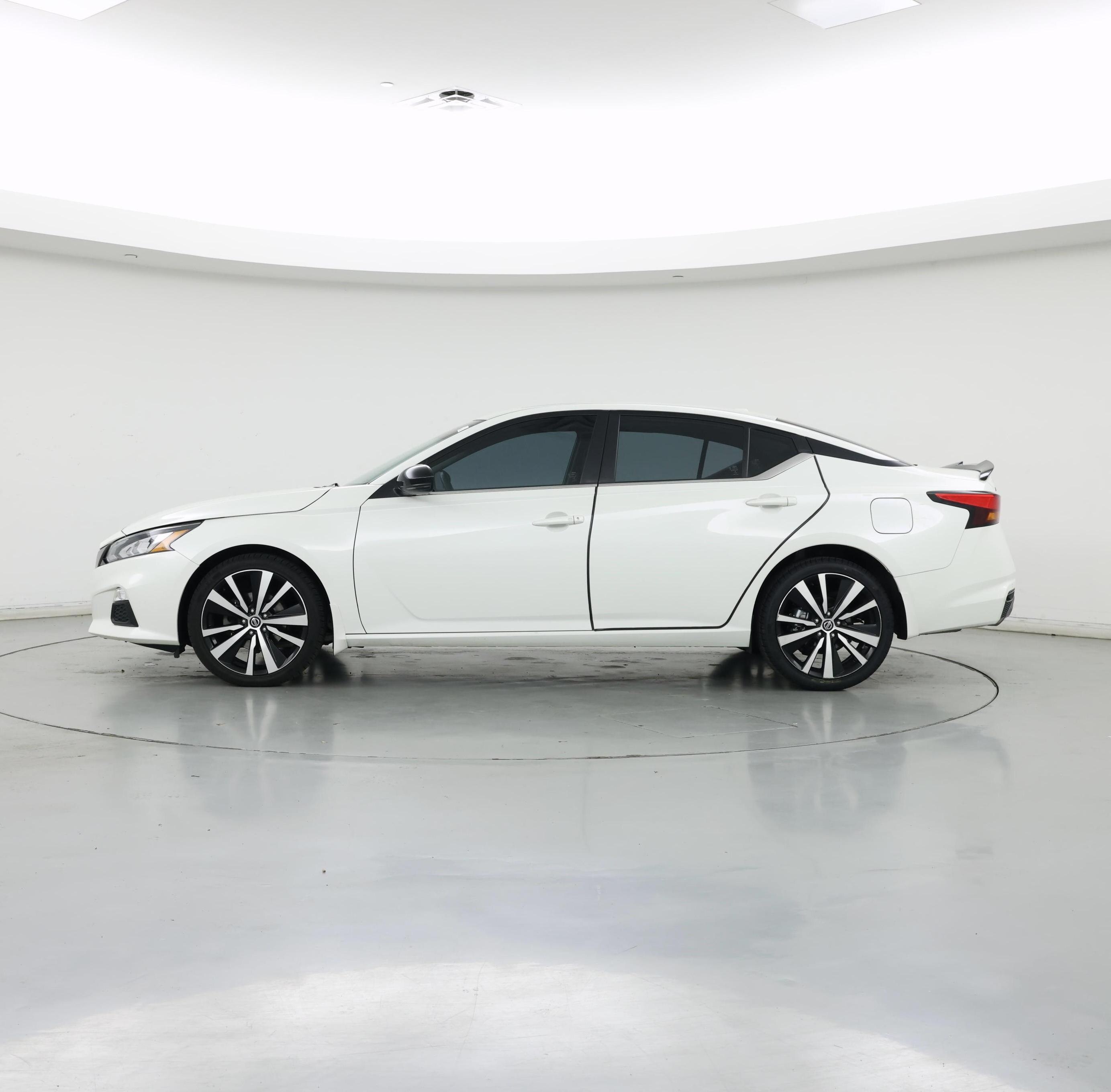 Thumbnail: 2021 Nissan Altima - 3